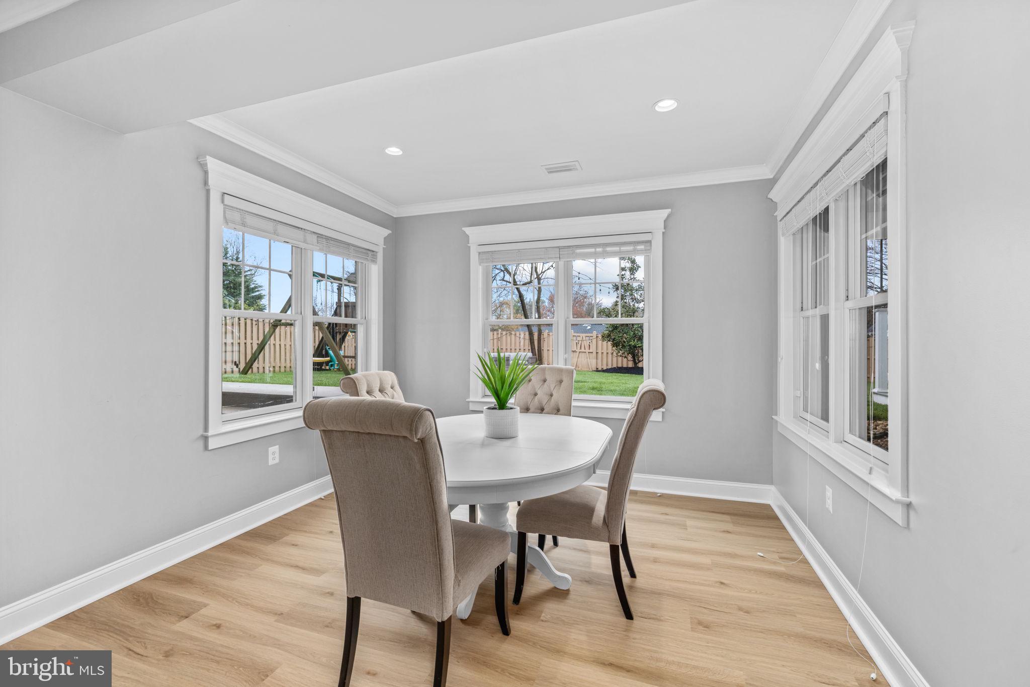 VIENNA WOODS - Residential