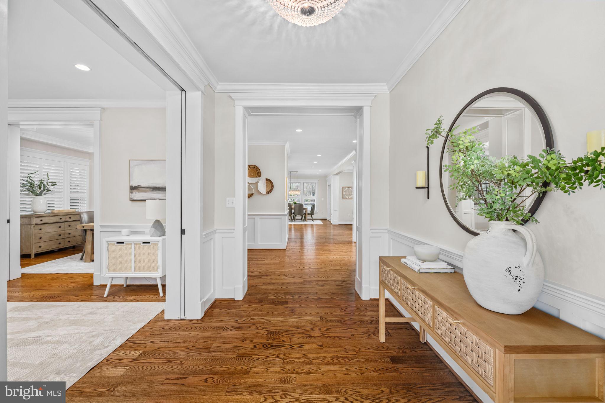 VIENNA WOODS - Residential