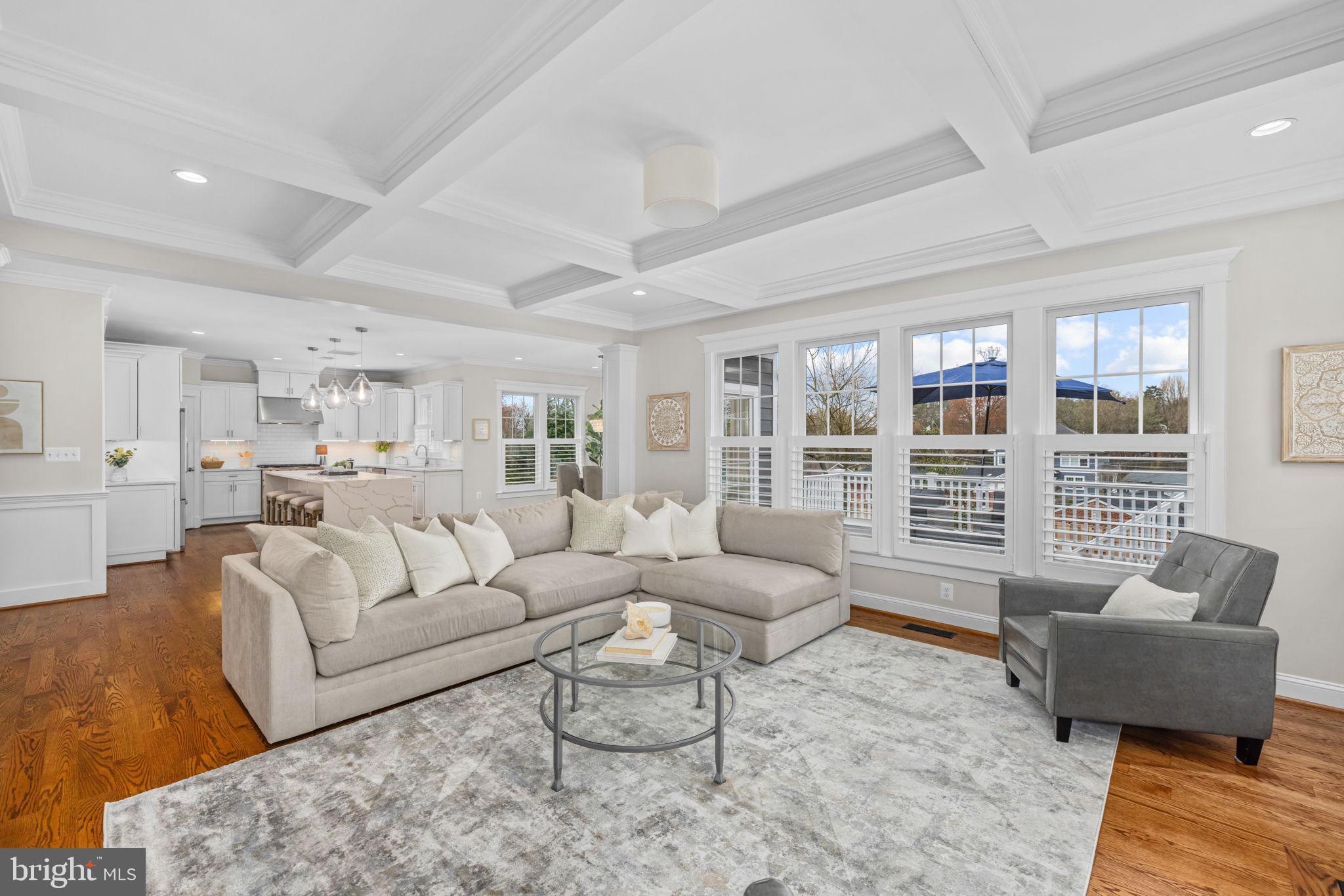 VIENNA WOODS - Residential