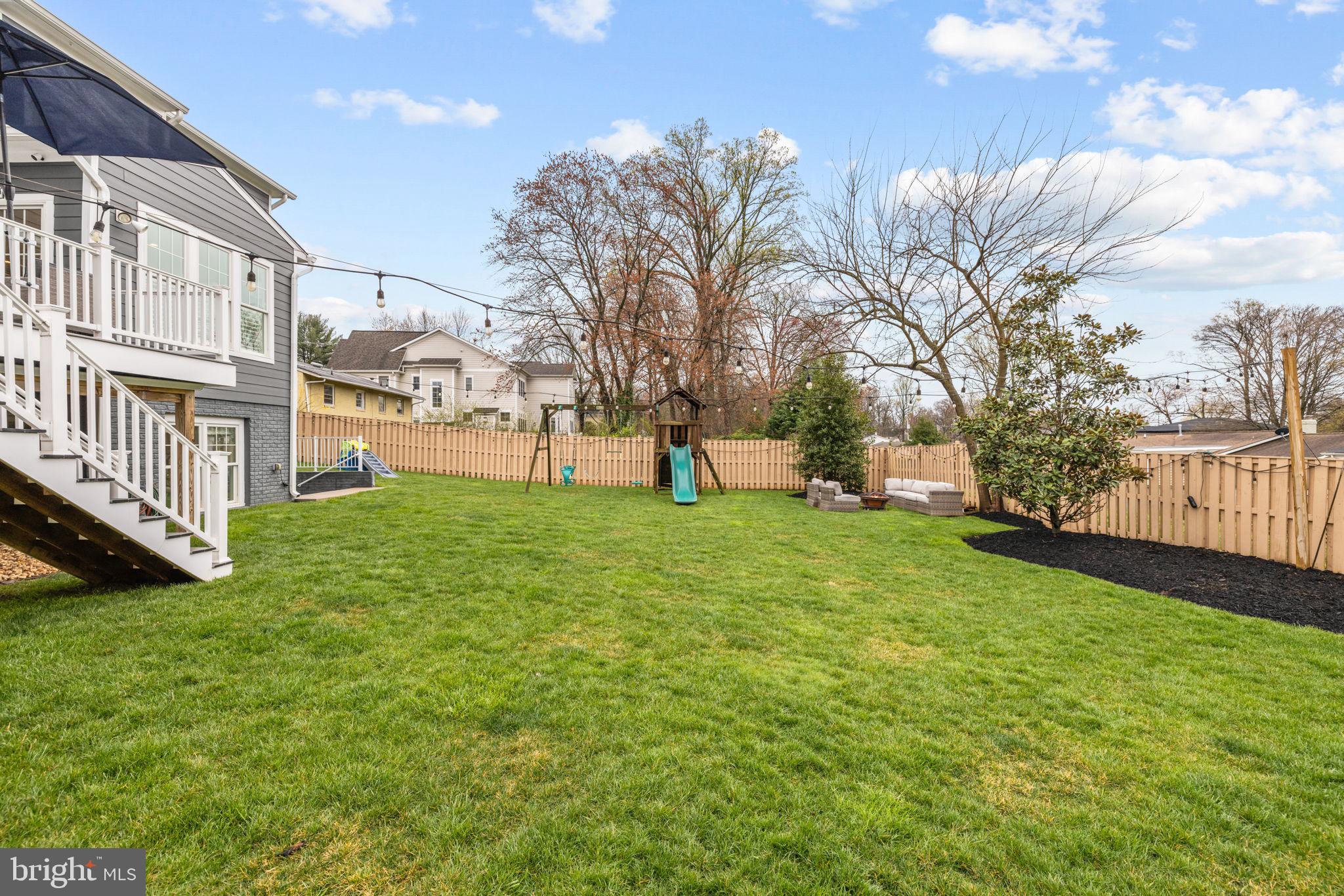 VIENNA WOODS - Residential