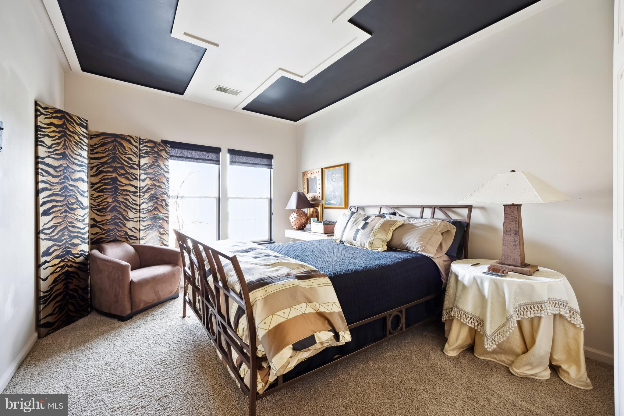 HEARTHSTONE AT VILLAGE CREST CONDOMINIUMS - Residential