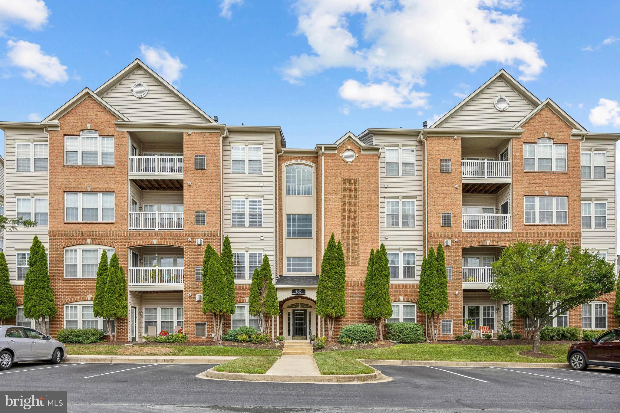 HEARTHSTONE AT VILLAGE CREST CONDOMINIUMS - Residential