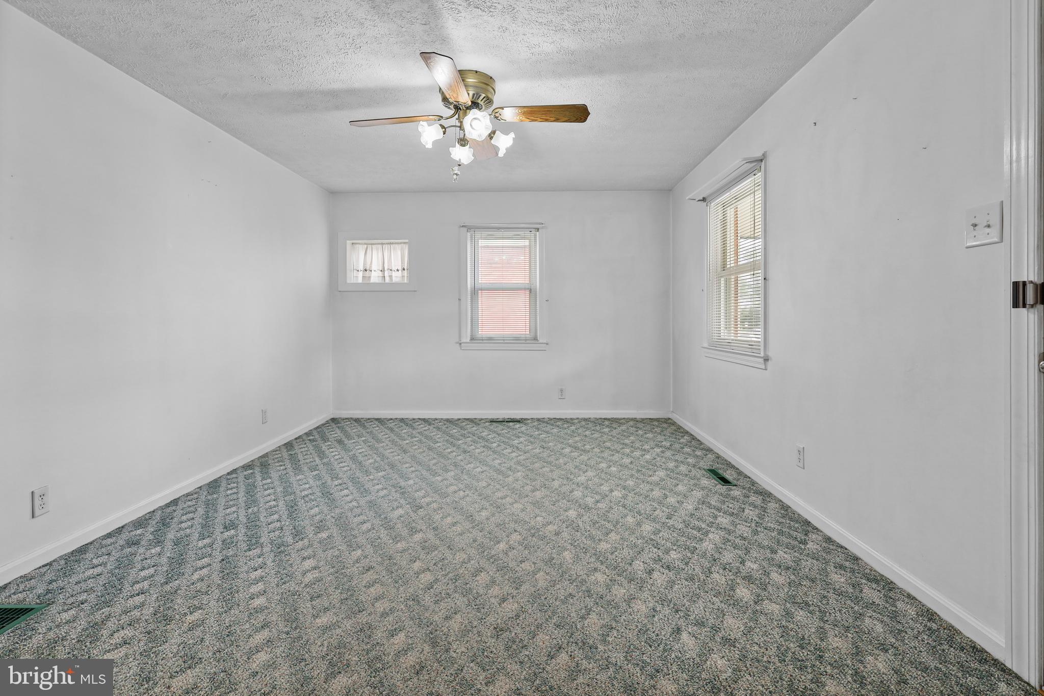 DOWNING ESTATES - Residential