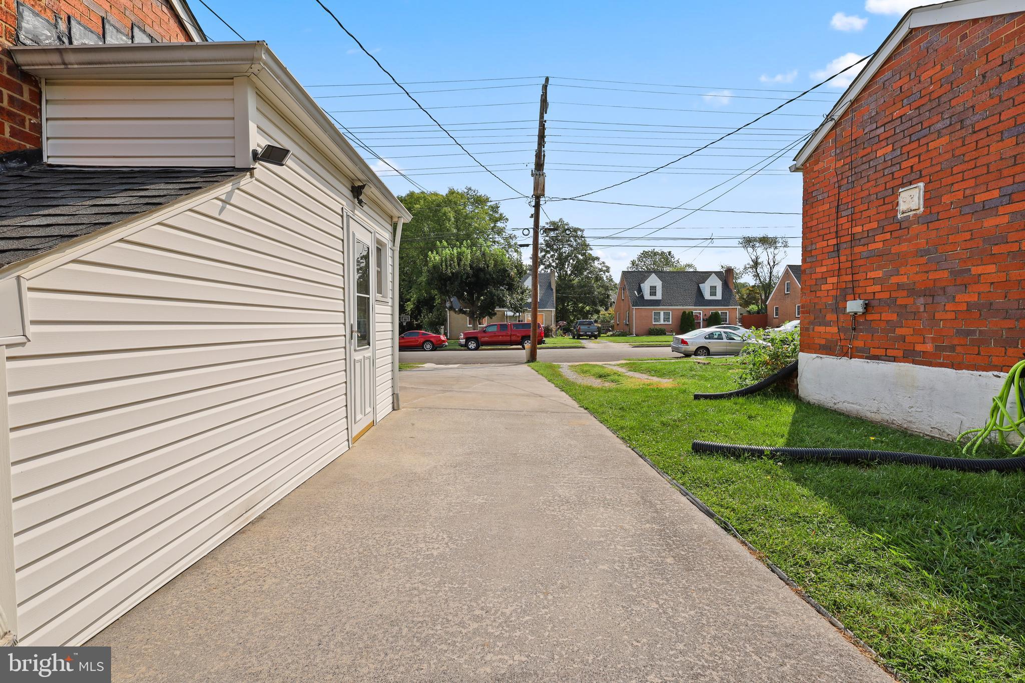 DOWNING ESTATES - Residential