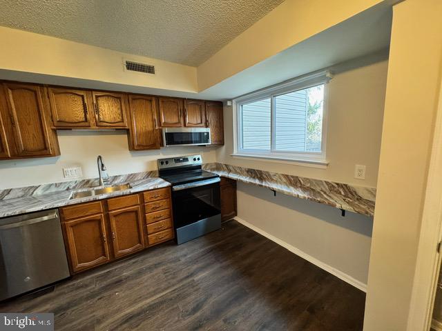 BIRCHWOOD - Residential Lease