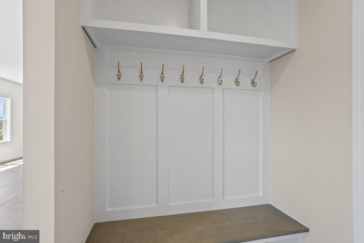 THE MEADOWS AT COLONIAL CLUB - Residential