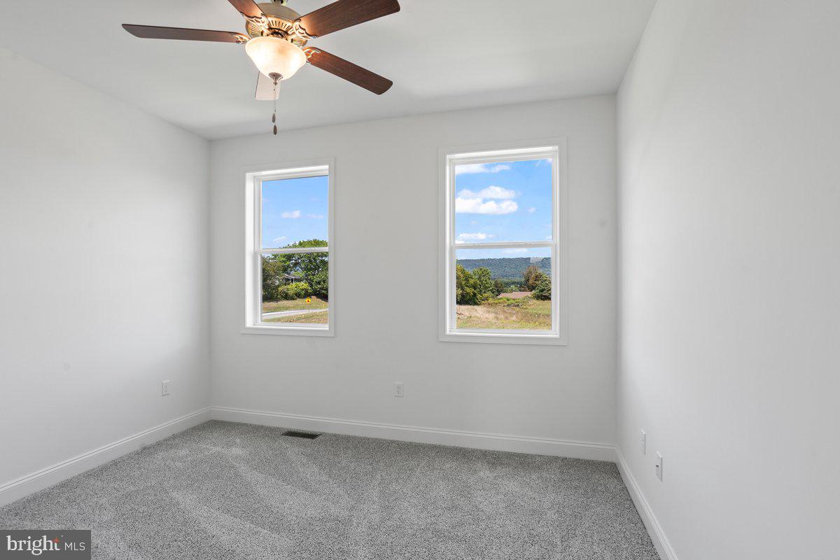 THE MEADOWS AT COLONIAL CLUB - Residential