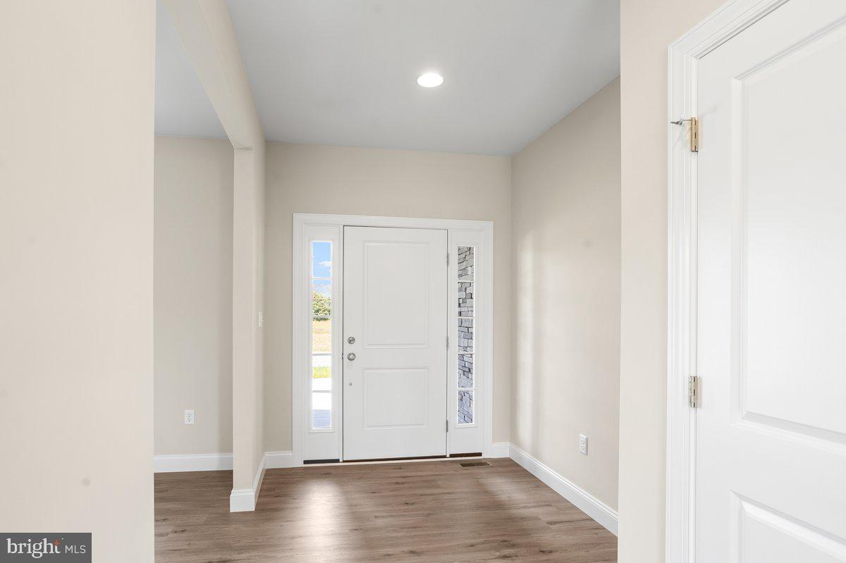 THE MEADOWS AT COLONIAL CLUB - Residential