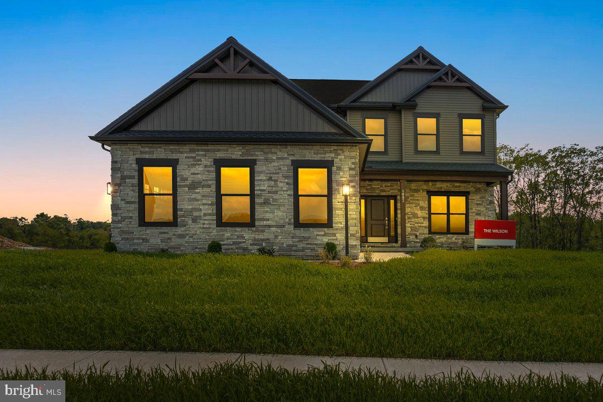 THE MEADOWS AT COLONIAL CLUB - Residential