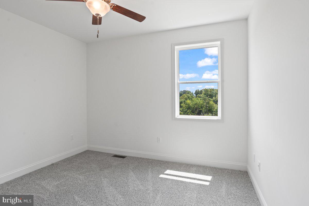 THE MEADOWS AT COLONIAL CLUB - Residential