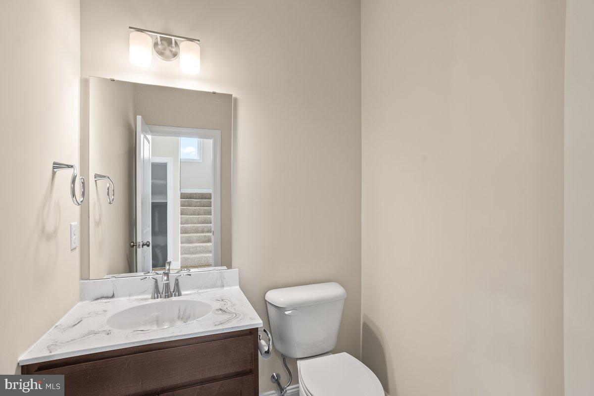 THE MEADOWS AT COLONIAL CLUB - Residential