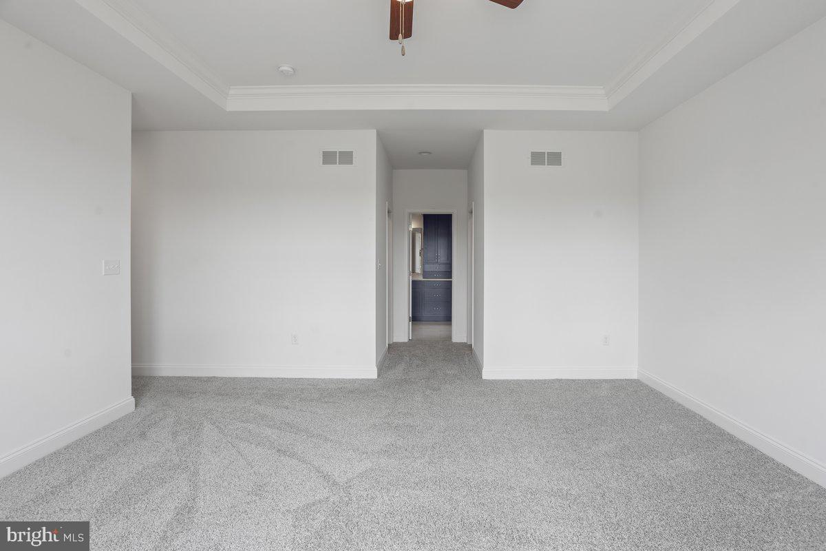 THE MEADOWS AT COLONIAL CLUB - Residential