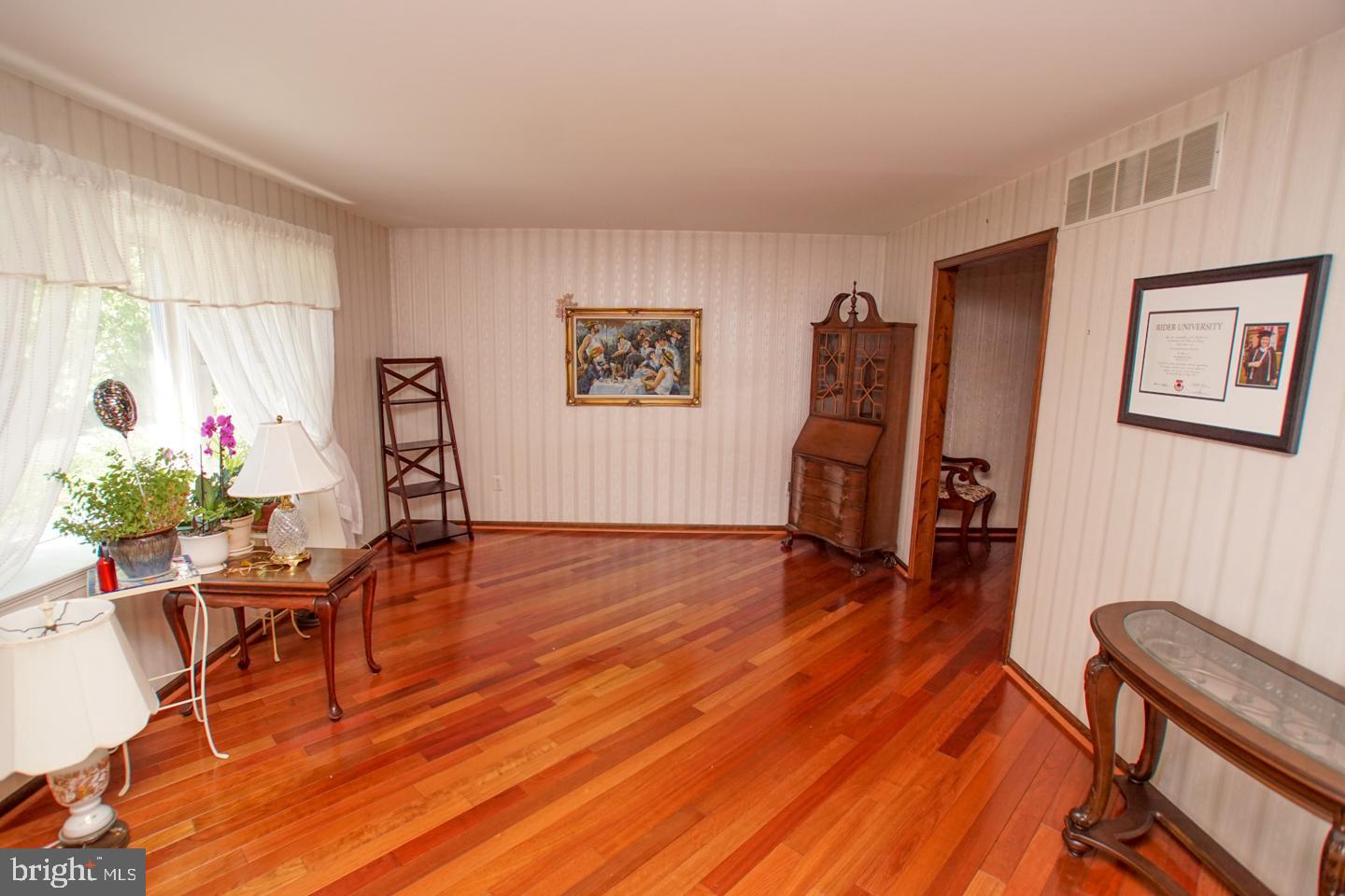 PHEASANT RUN - Residential