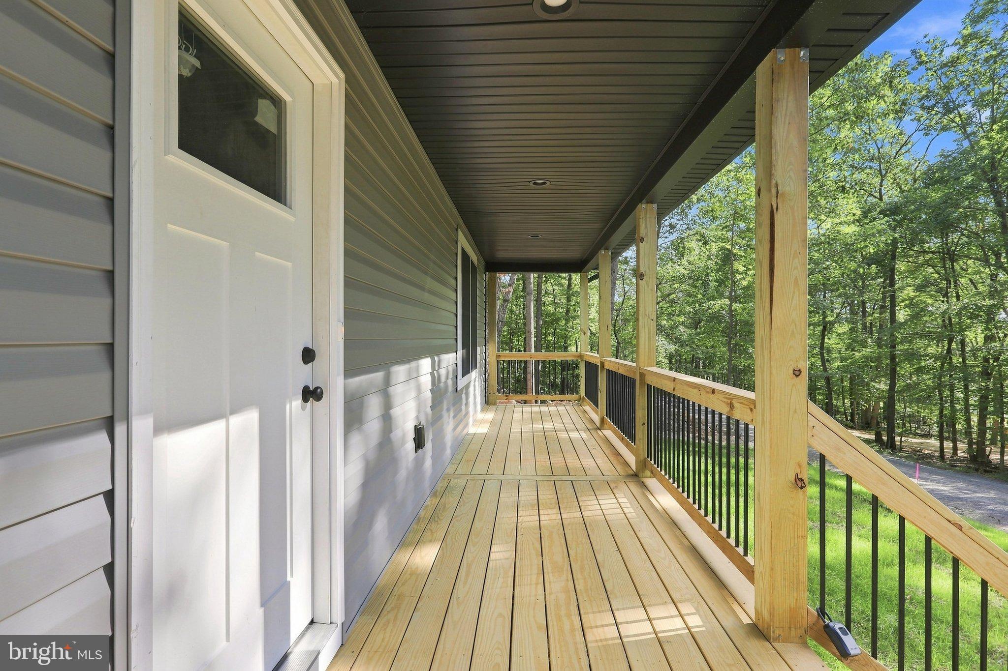 813 CROW DRIVE