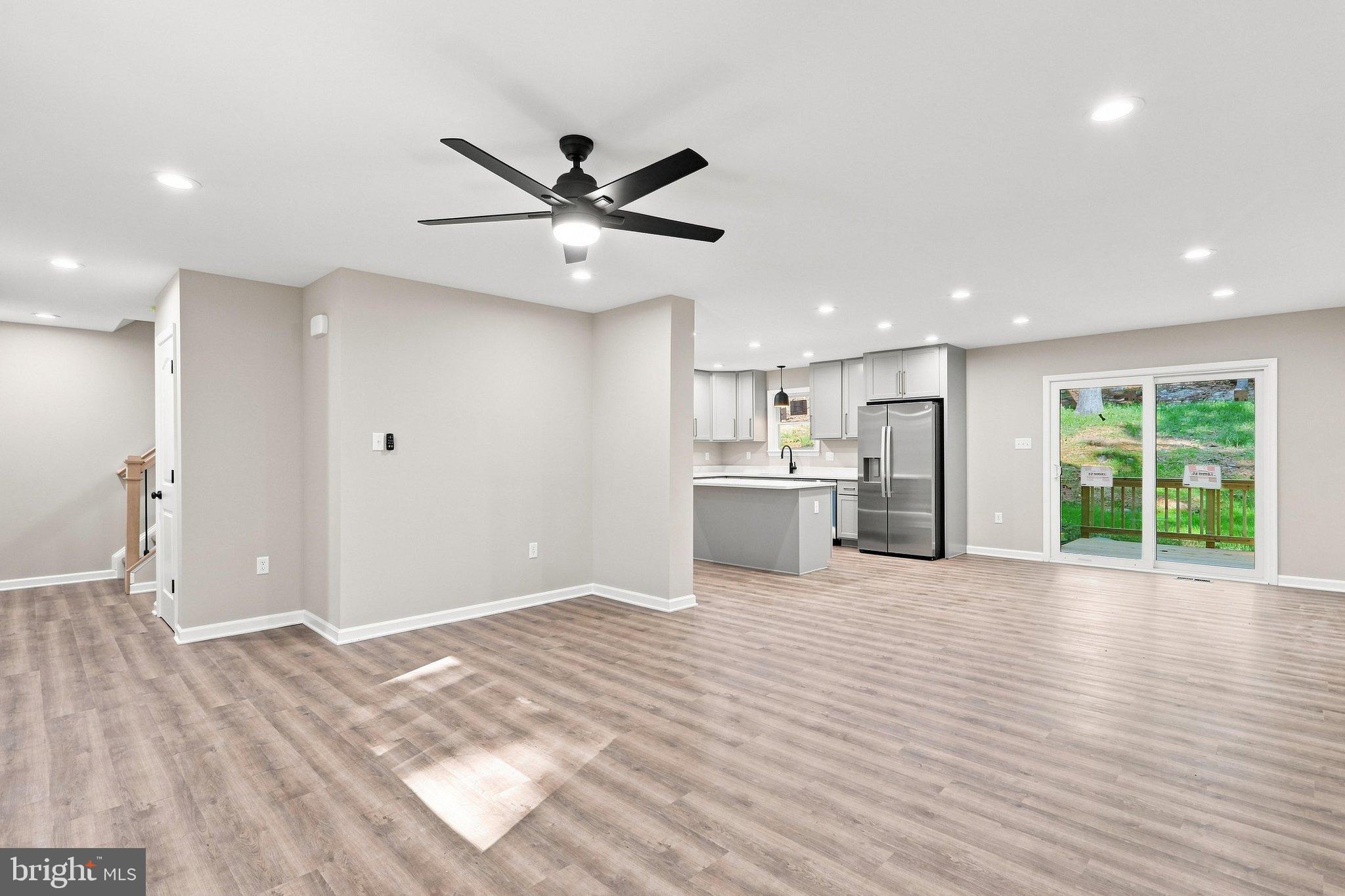 813 CROW DRIVE