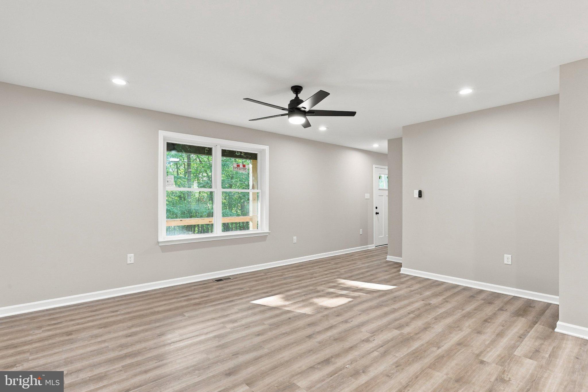 813 CROW DRIVE