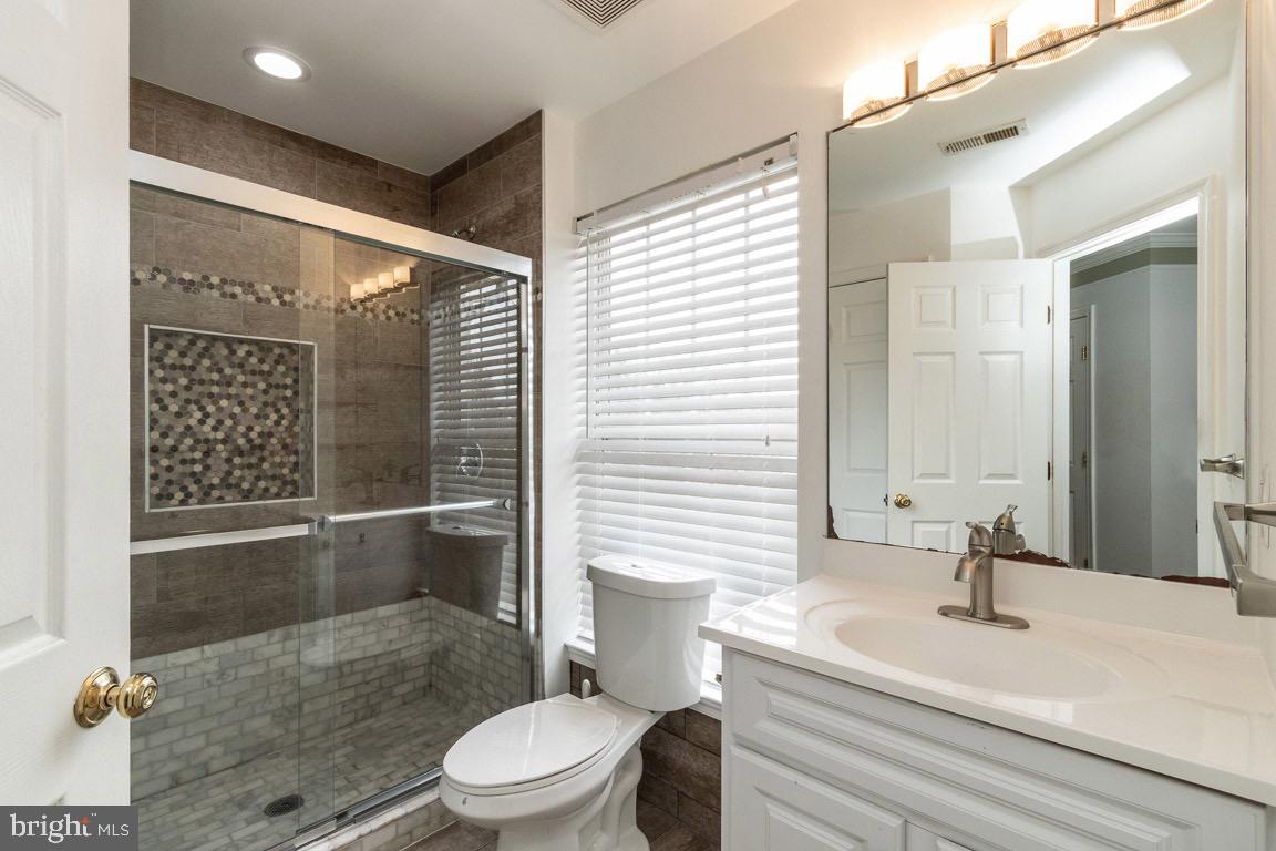 HIGHLANDS OF WARRENTON PHASE 2 - Residential