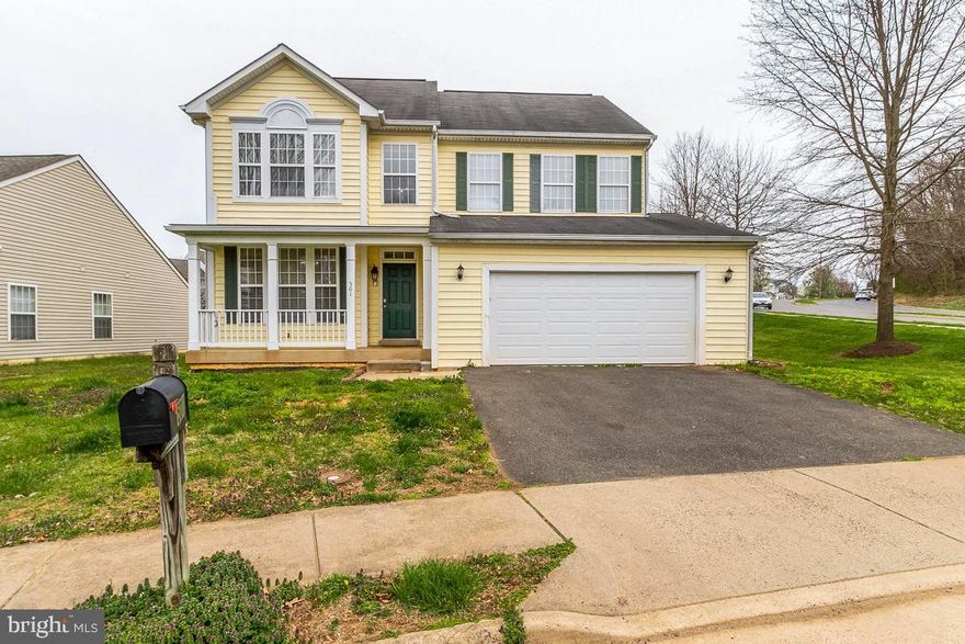 This colonial in the Highlands of Warrenton subdivision is minutes from Old Town Warrenton. This home offers 4 bedrooms, 3.5 baths and hardwood floors throughout. Beautiful kitchen w/ granite countertops and stainless steel appliances. Finished, walk-up basement is great for entertaining. All the bathrooms in the home have been updated. This location is a commuters dream, very close to Rt29 and all the shopping and restaurants the town of Warrenton has to offer.