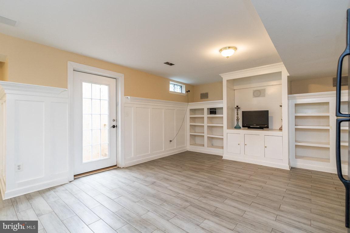 HIGHLANDS OF WARRENTON PHASE 2 - Residential