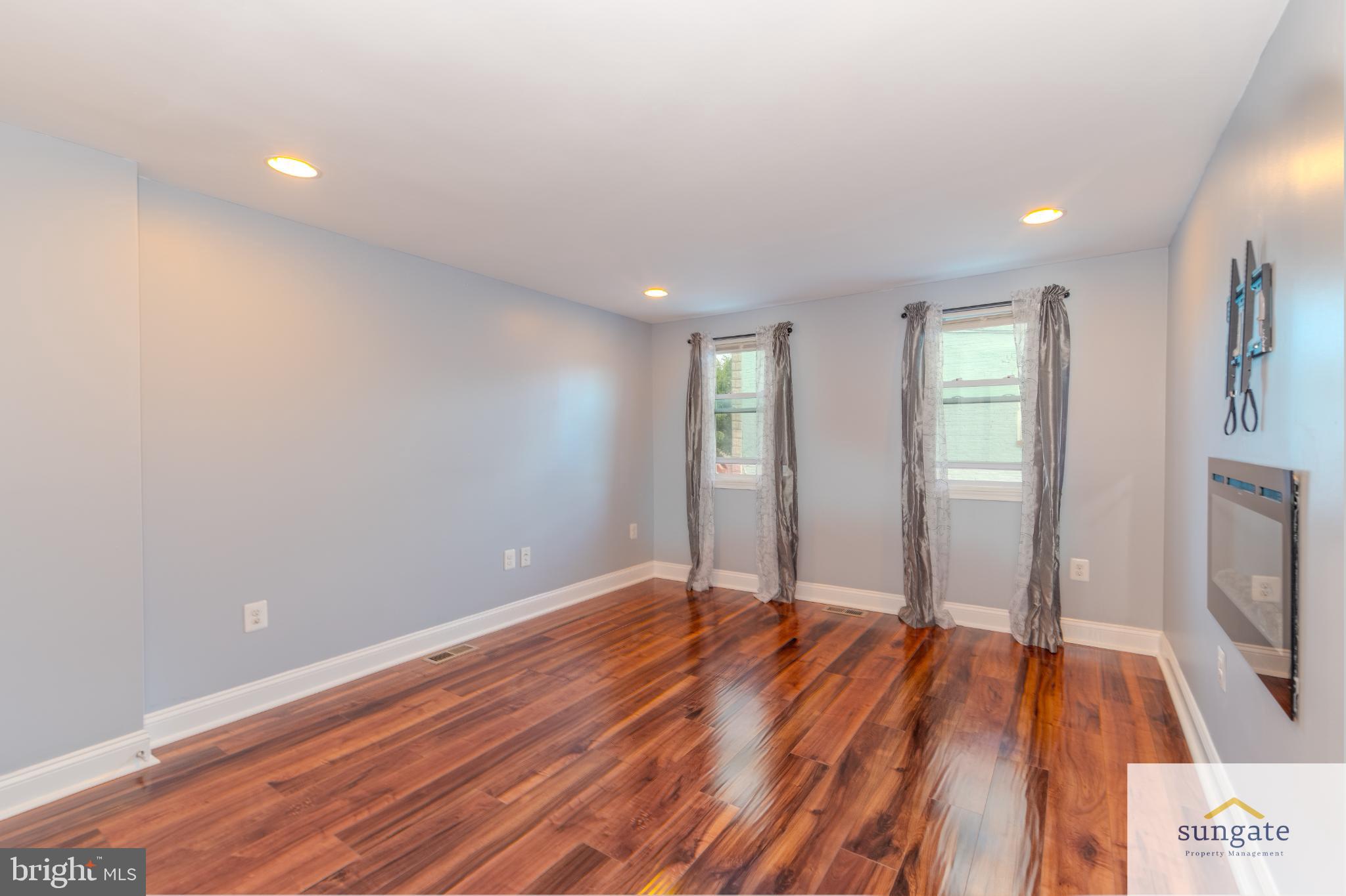 MCELDERRY PARK - Residential Lease