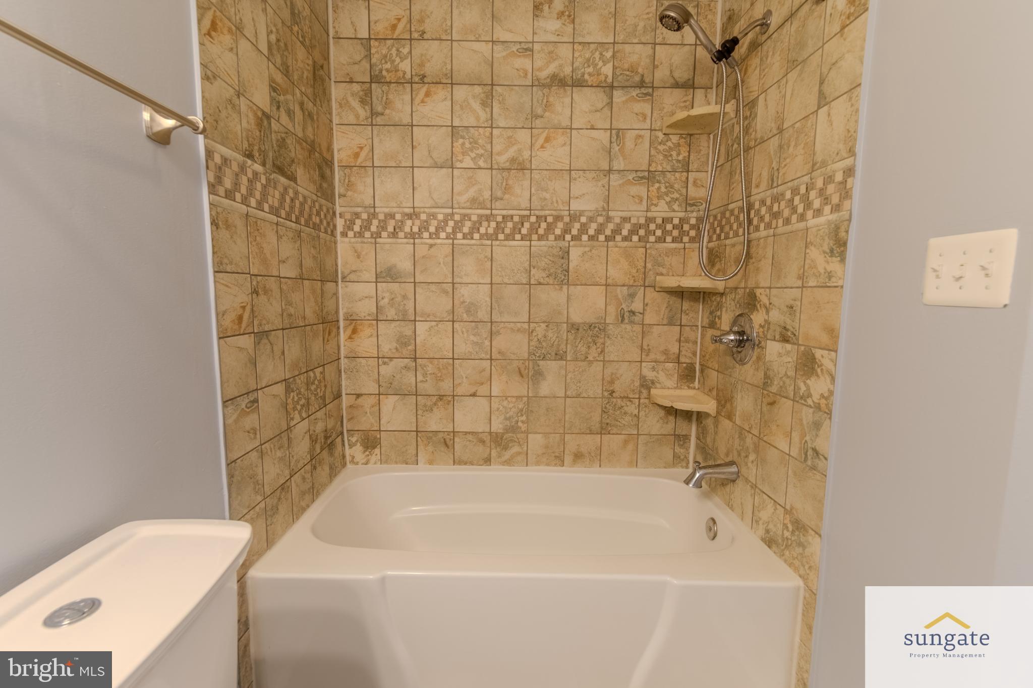 MCELDERRY PARK - Residential Lease