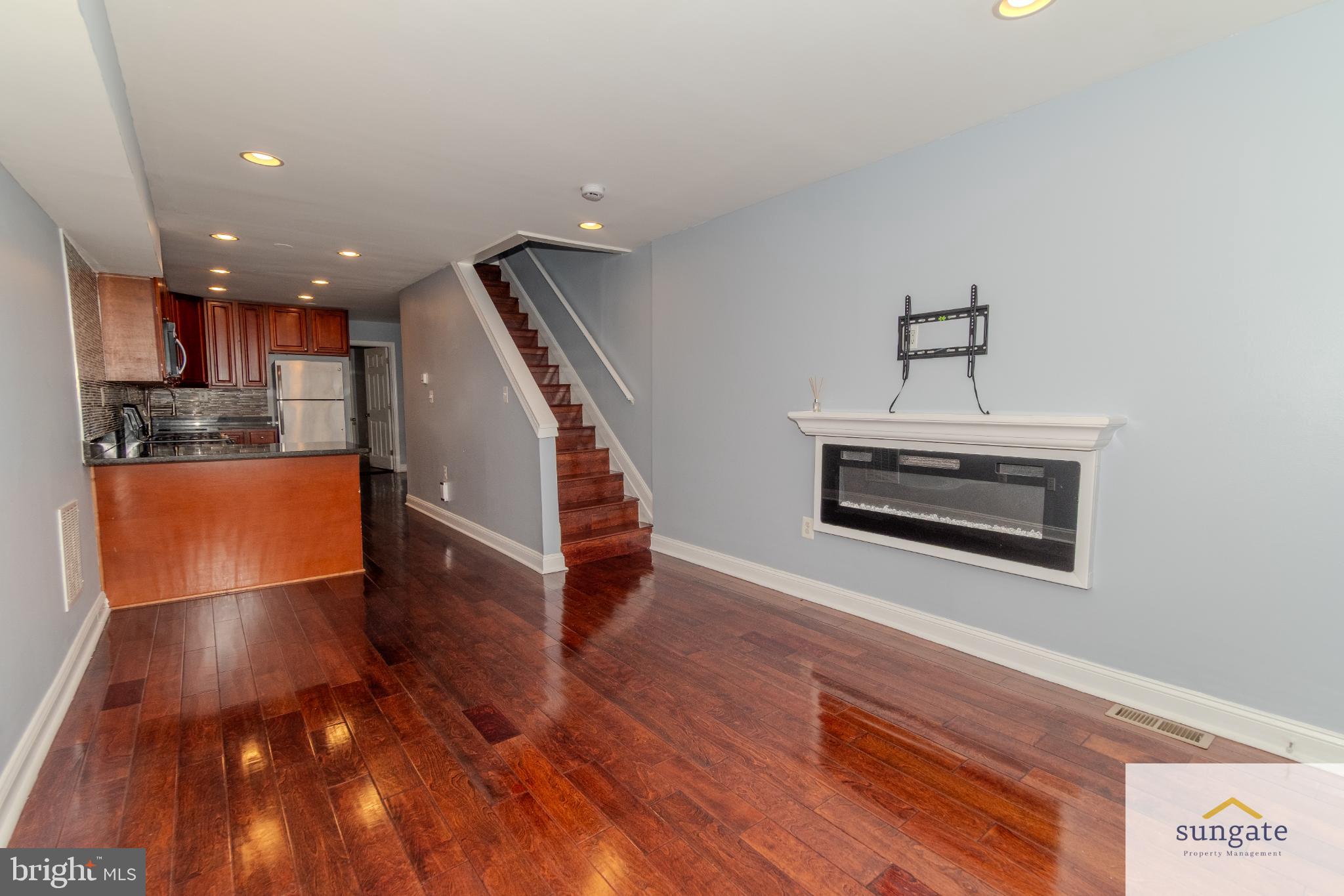 MCELDERRY PARK - Residential Lease