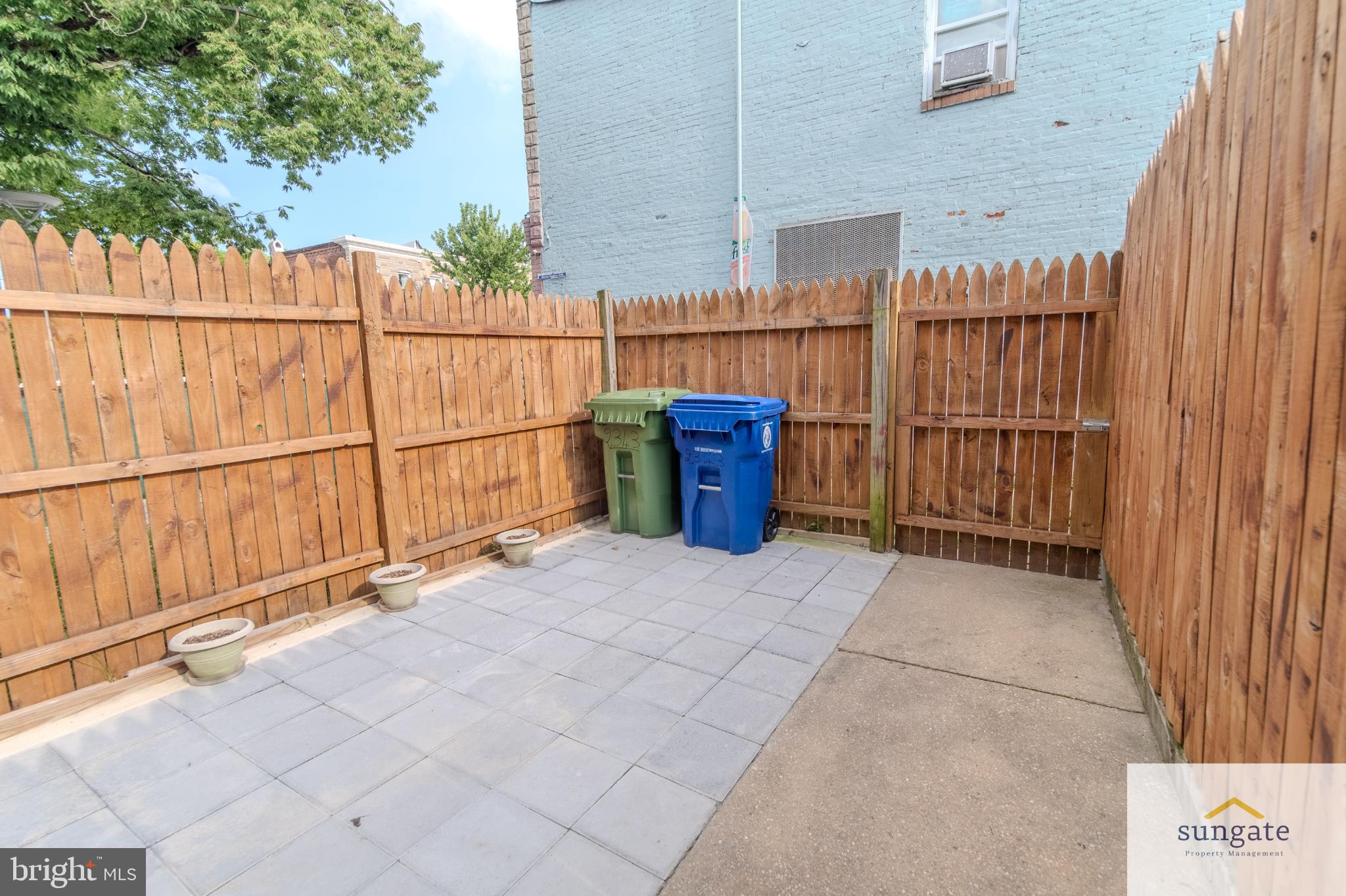 MCELDERRY PARK - Residential Lease