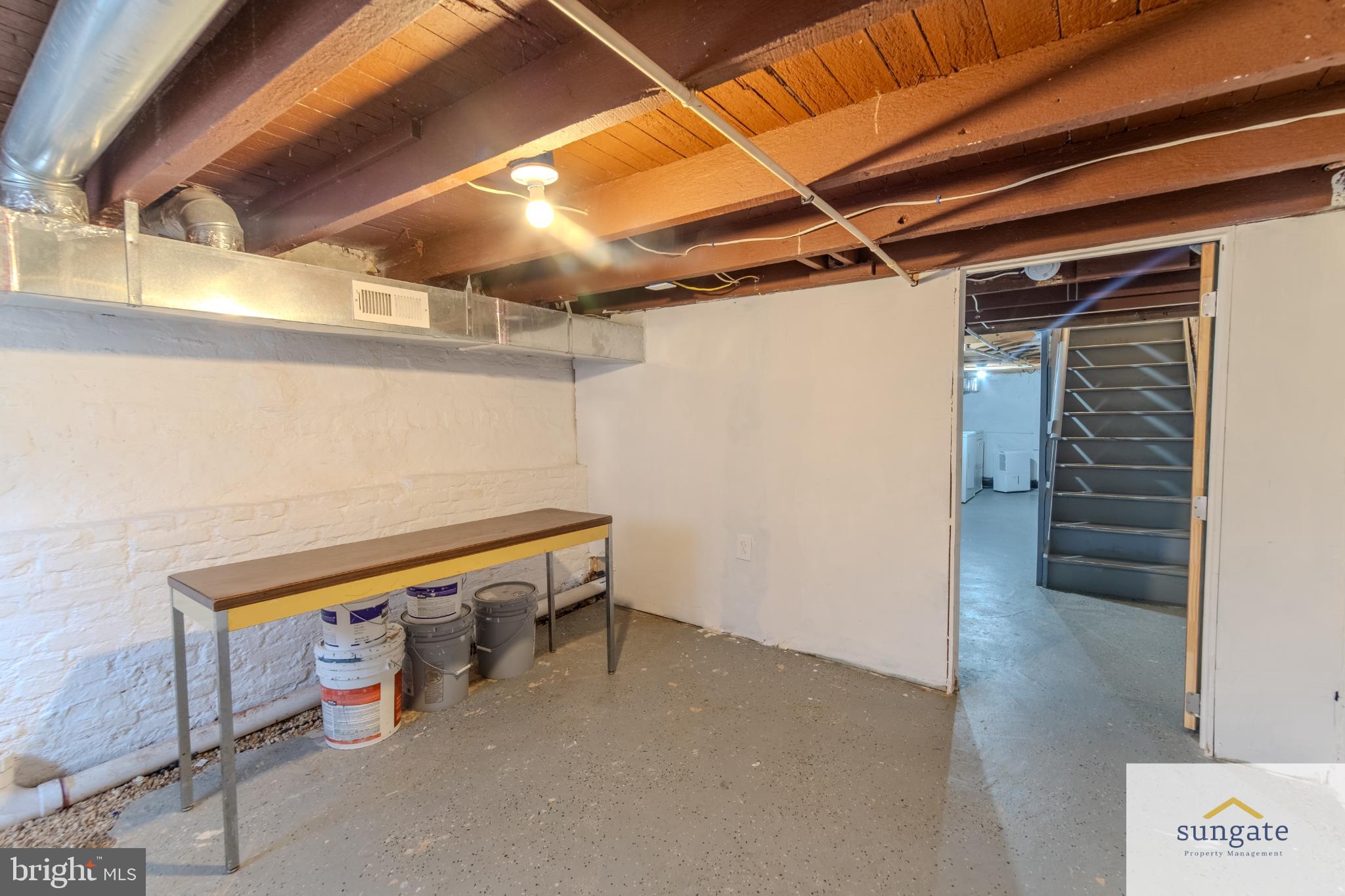 MCELDERRY PARK - Residential Lease