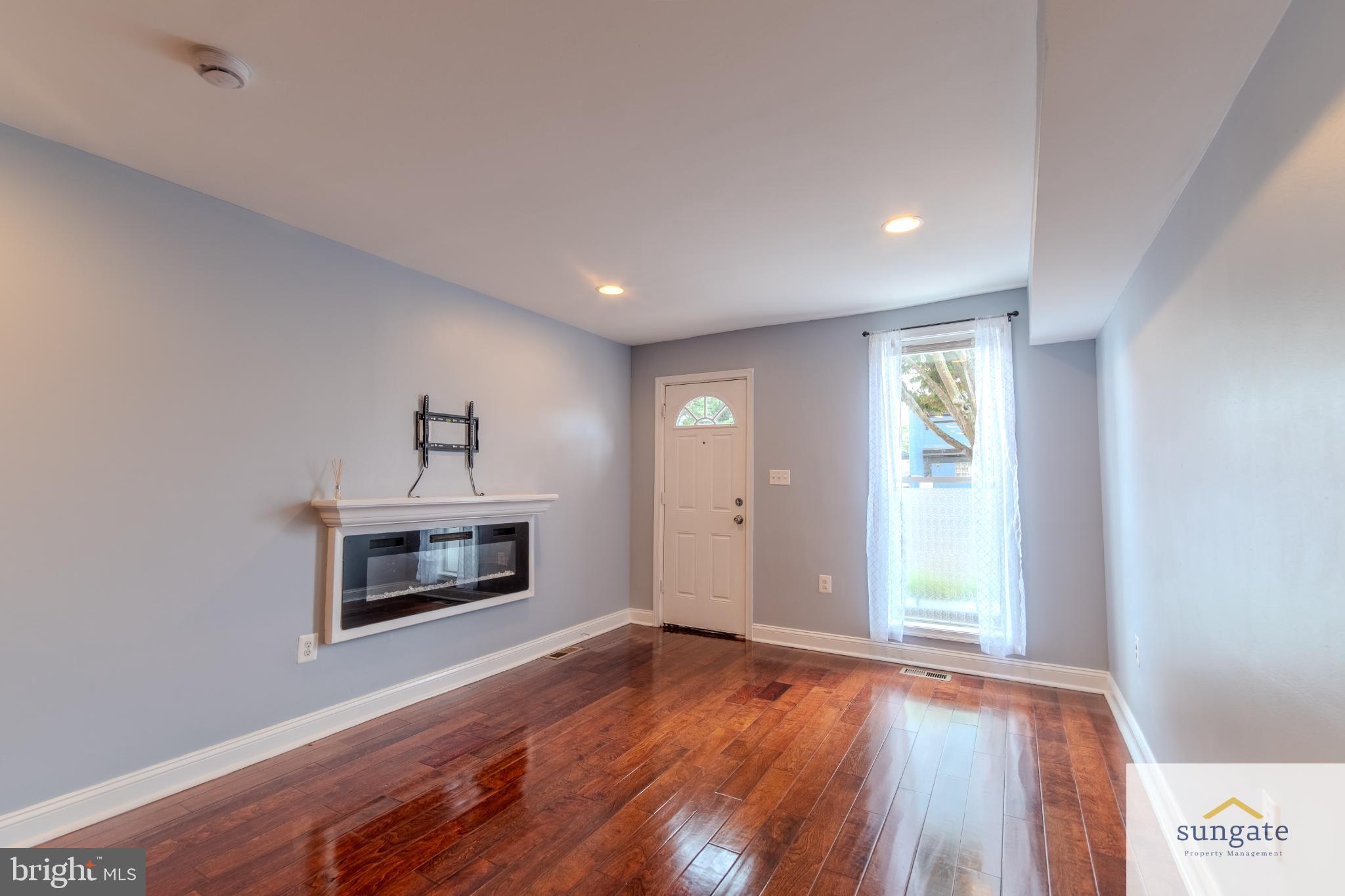 MCELDERRY PARK - Residential Lease