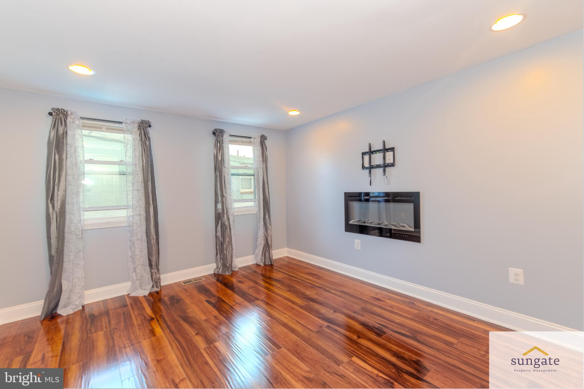 MCELDERRY PARK - Residential Lease
