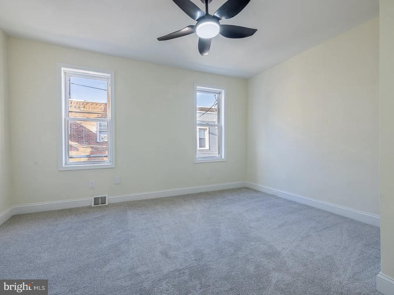 PORT RICHMOND - Residential