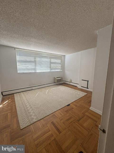 1030 E LANCASTER AVENUE 826