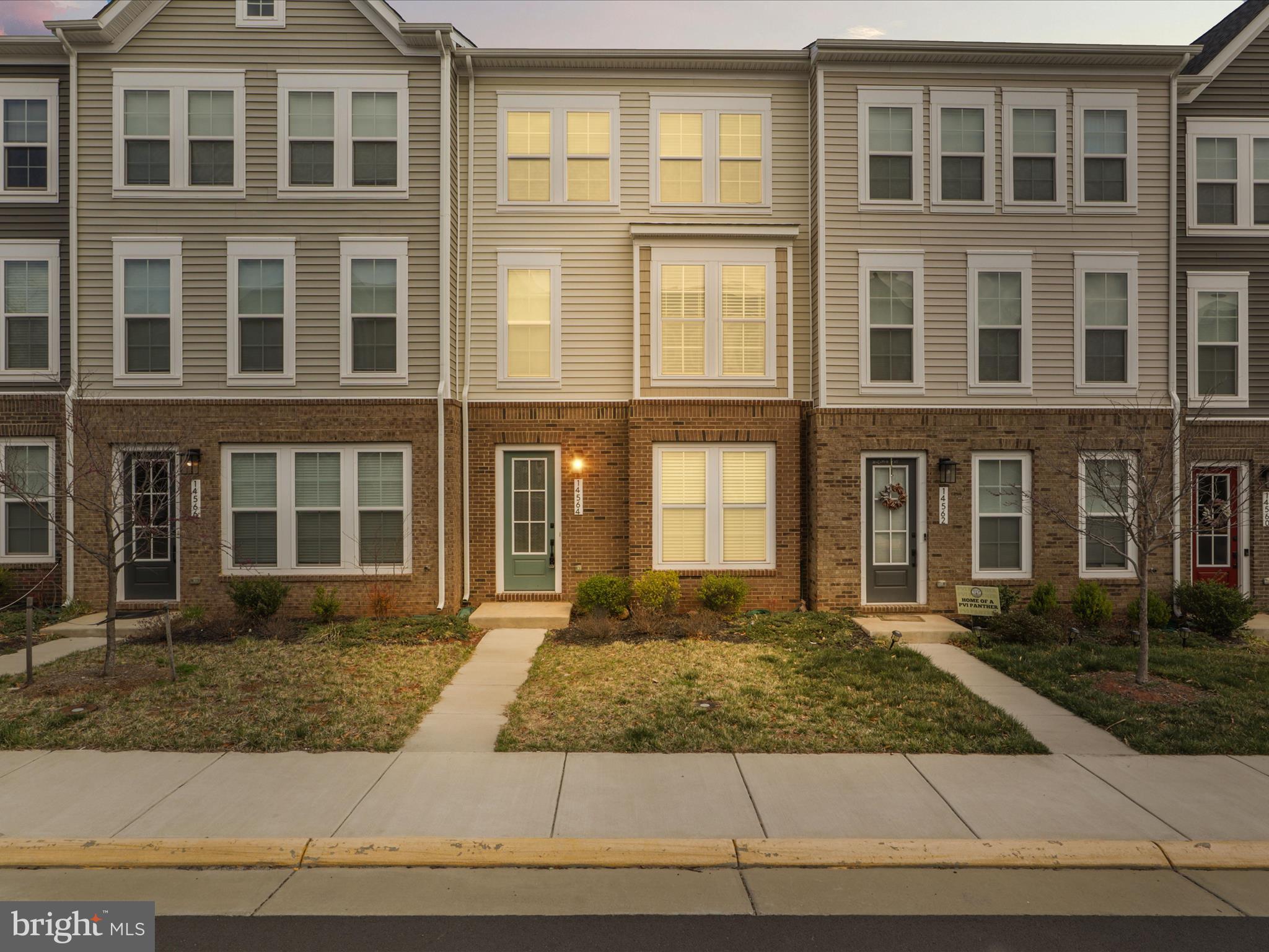 ROBINSON MANOR - Residential Lease