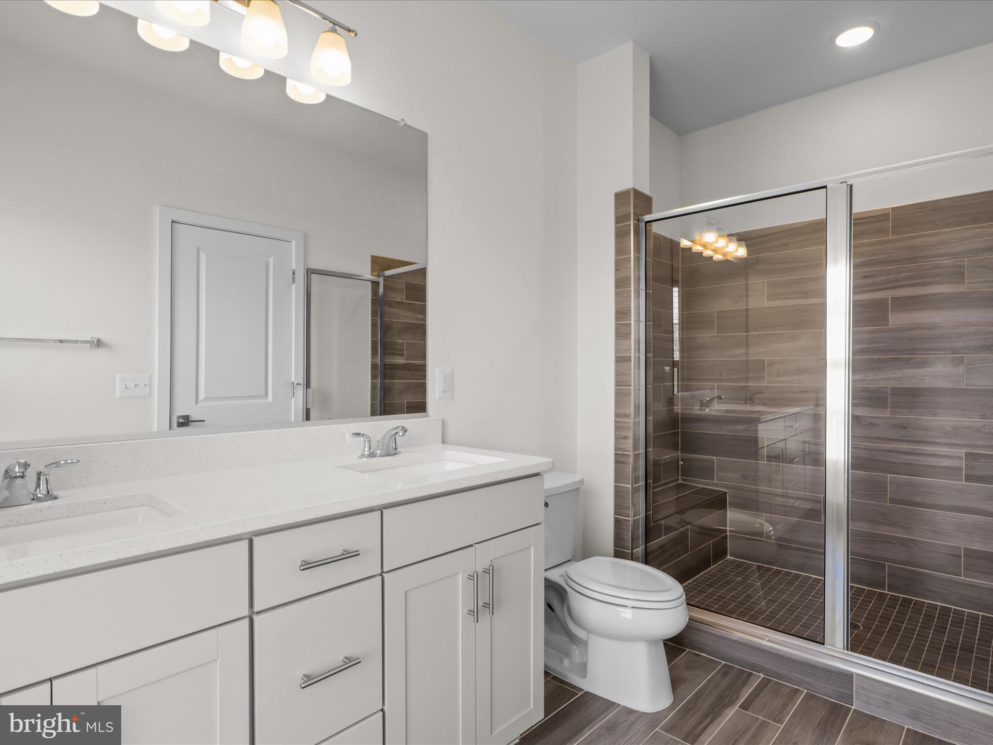 ROBINSON MANOR - Residential Lease