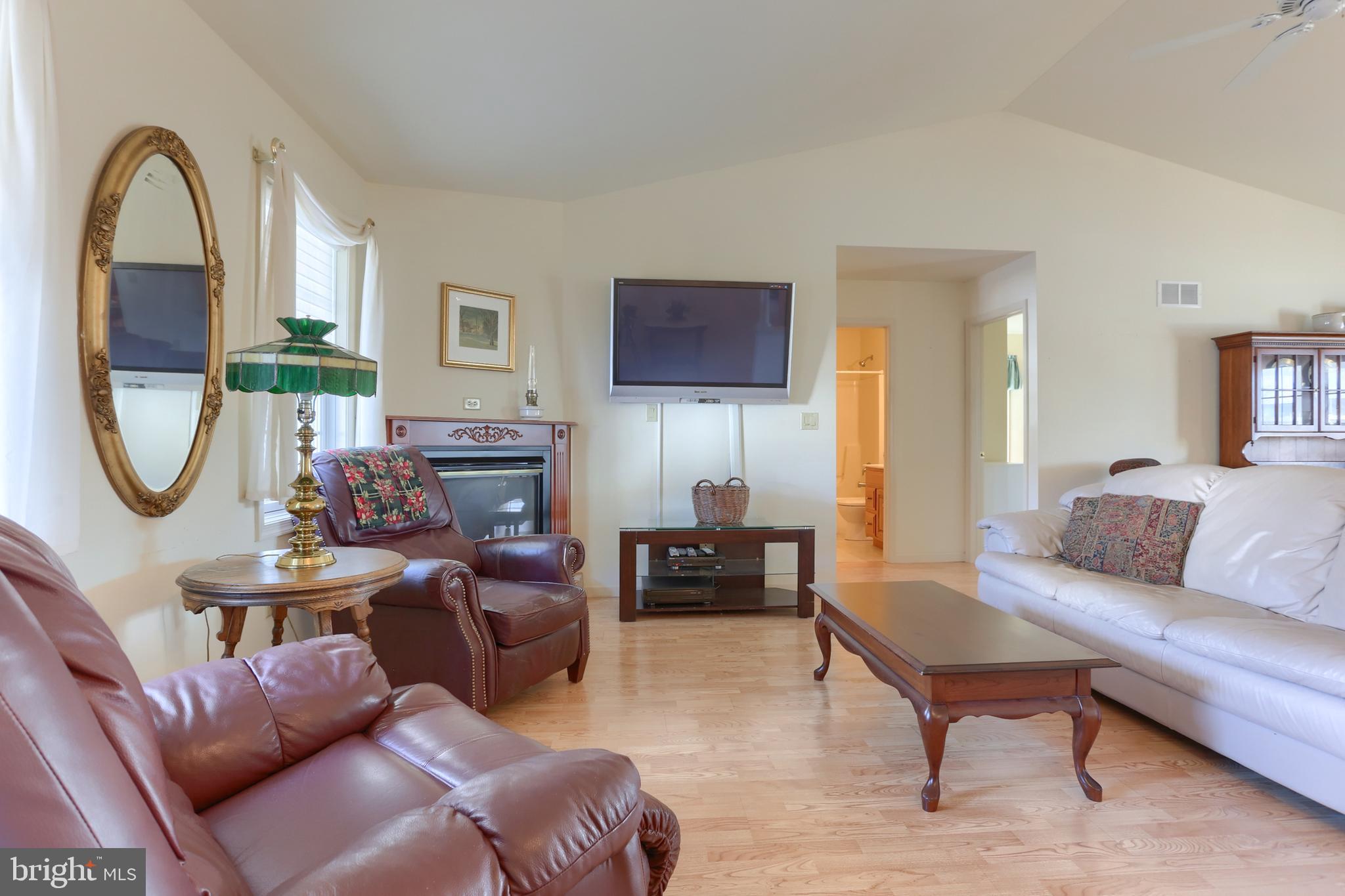 ARBOR GATE - Residential