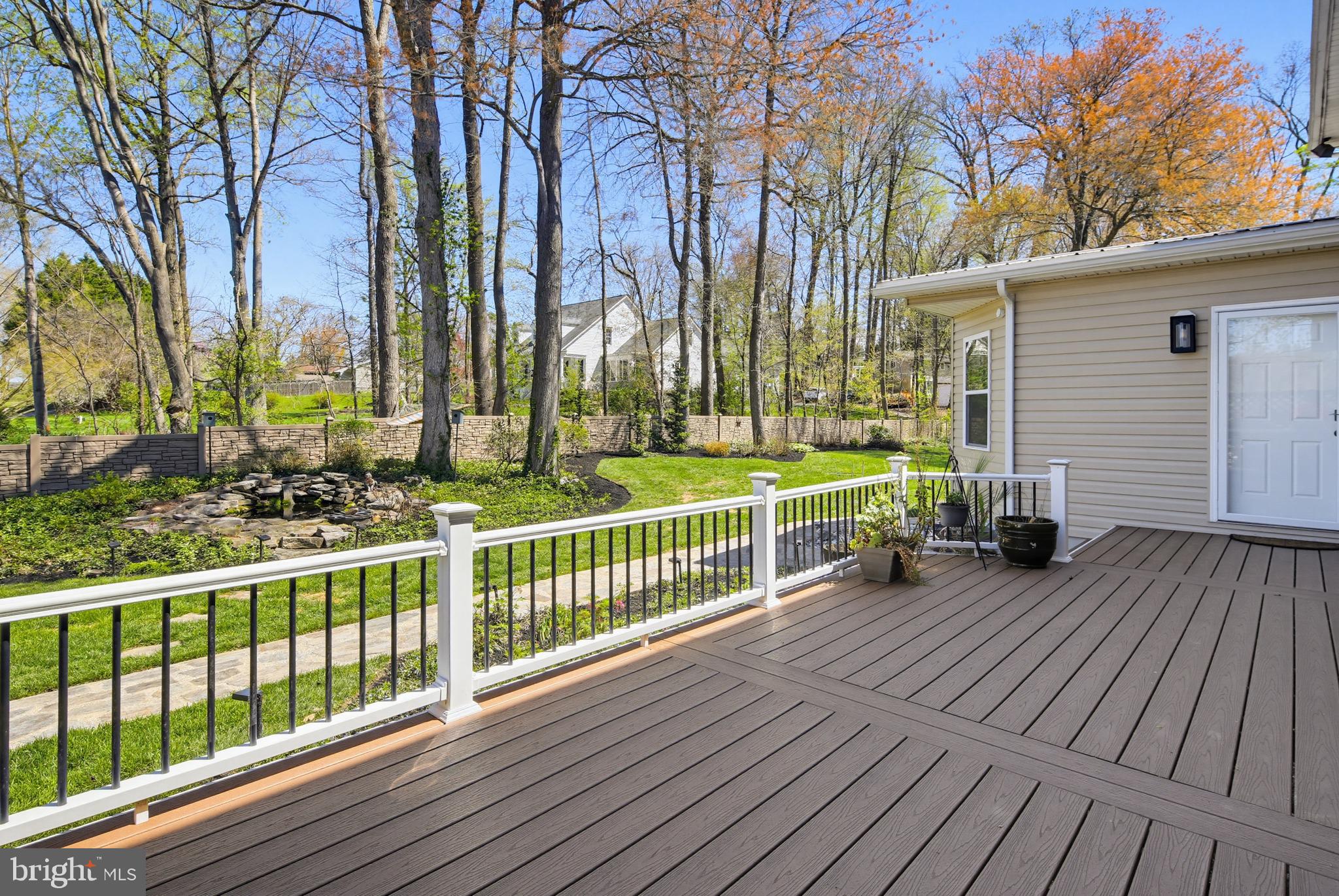 SHERLOCK HOLMES ESTATES - Residential