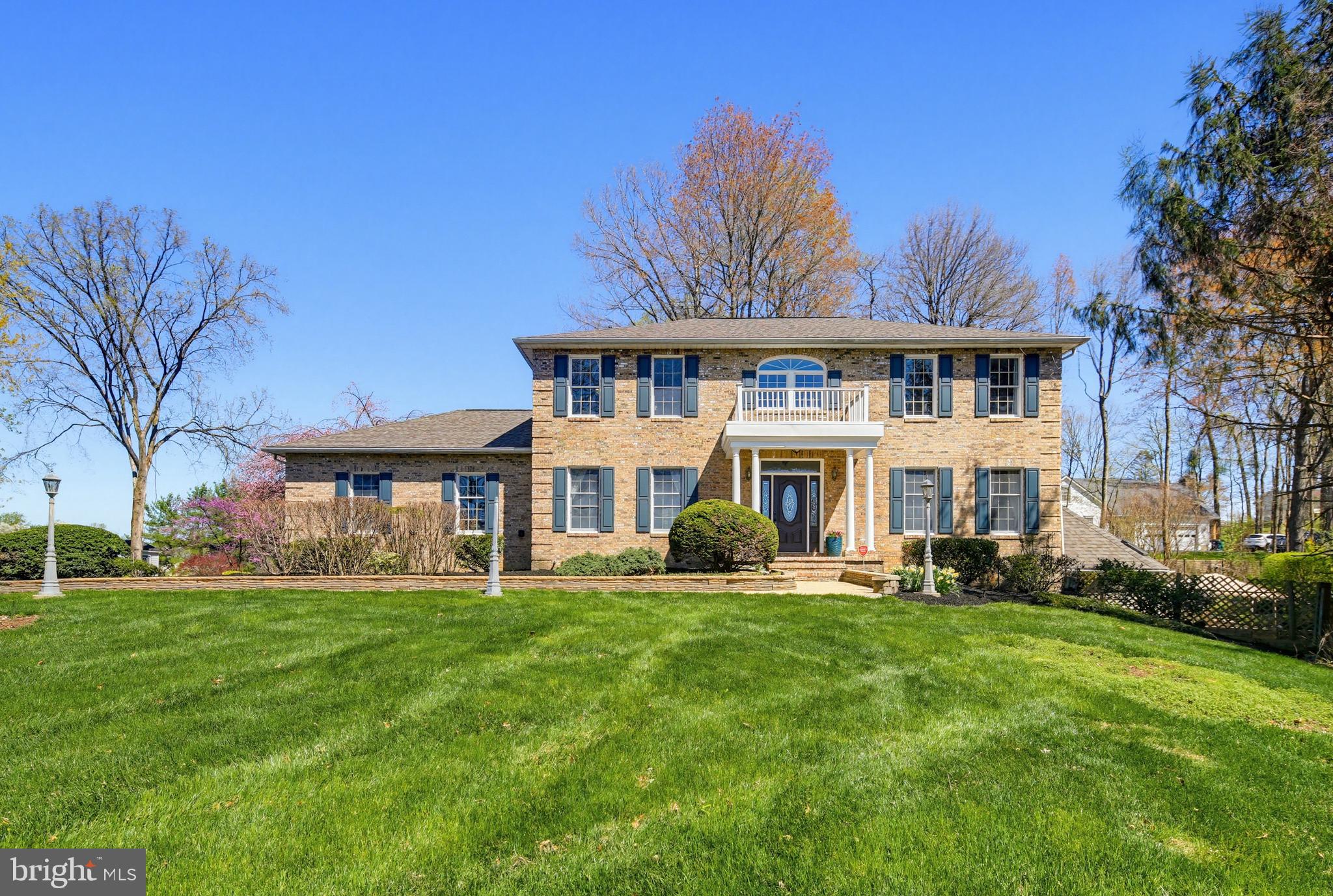 SHERLOCK HOLMES ESTATES - Residential