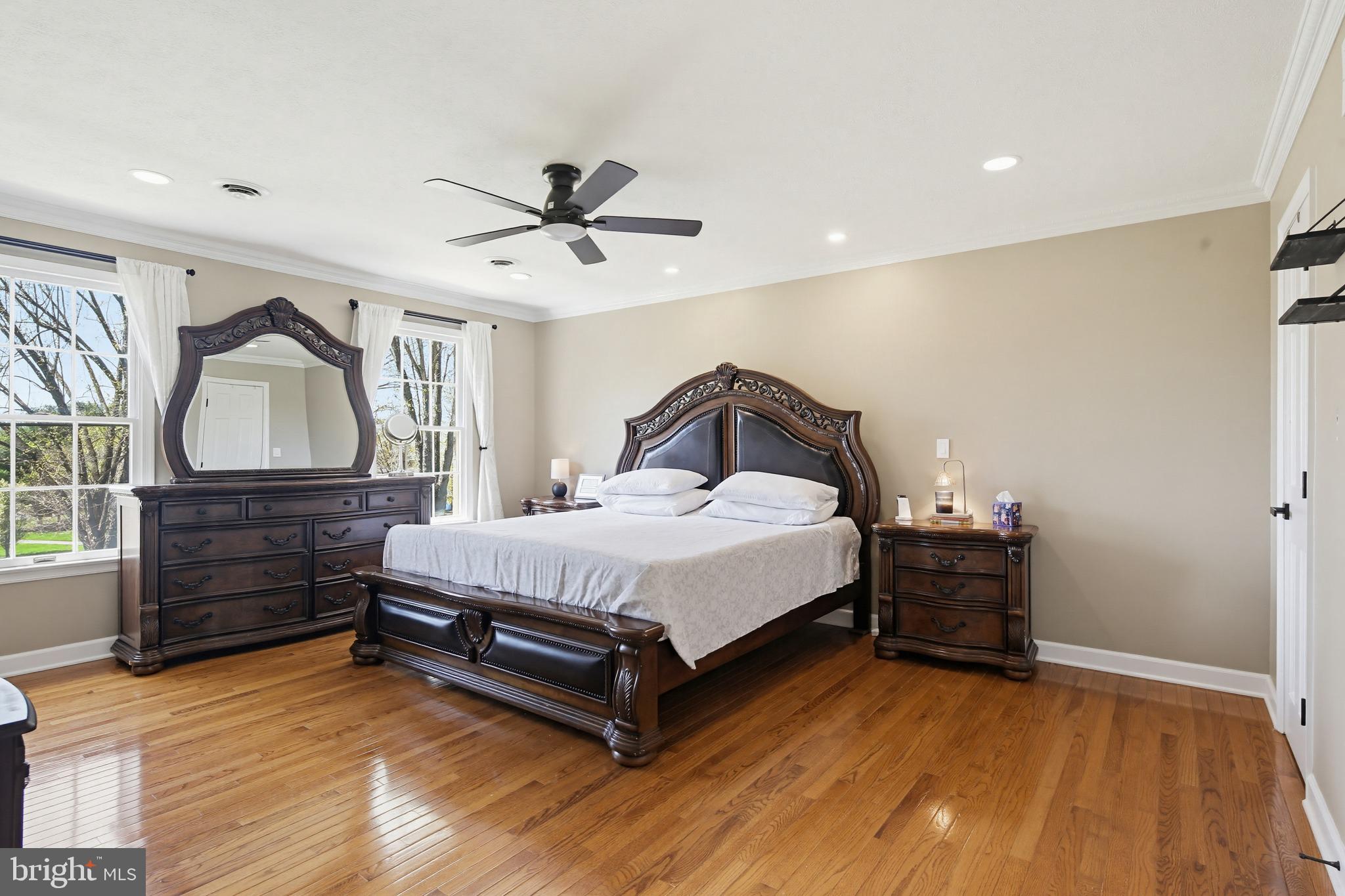 SHERLOCK HOLMES ESTATES - Residential