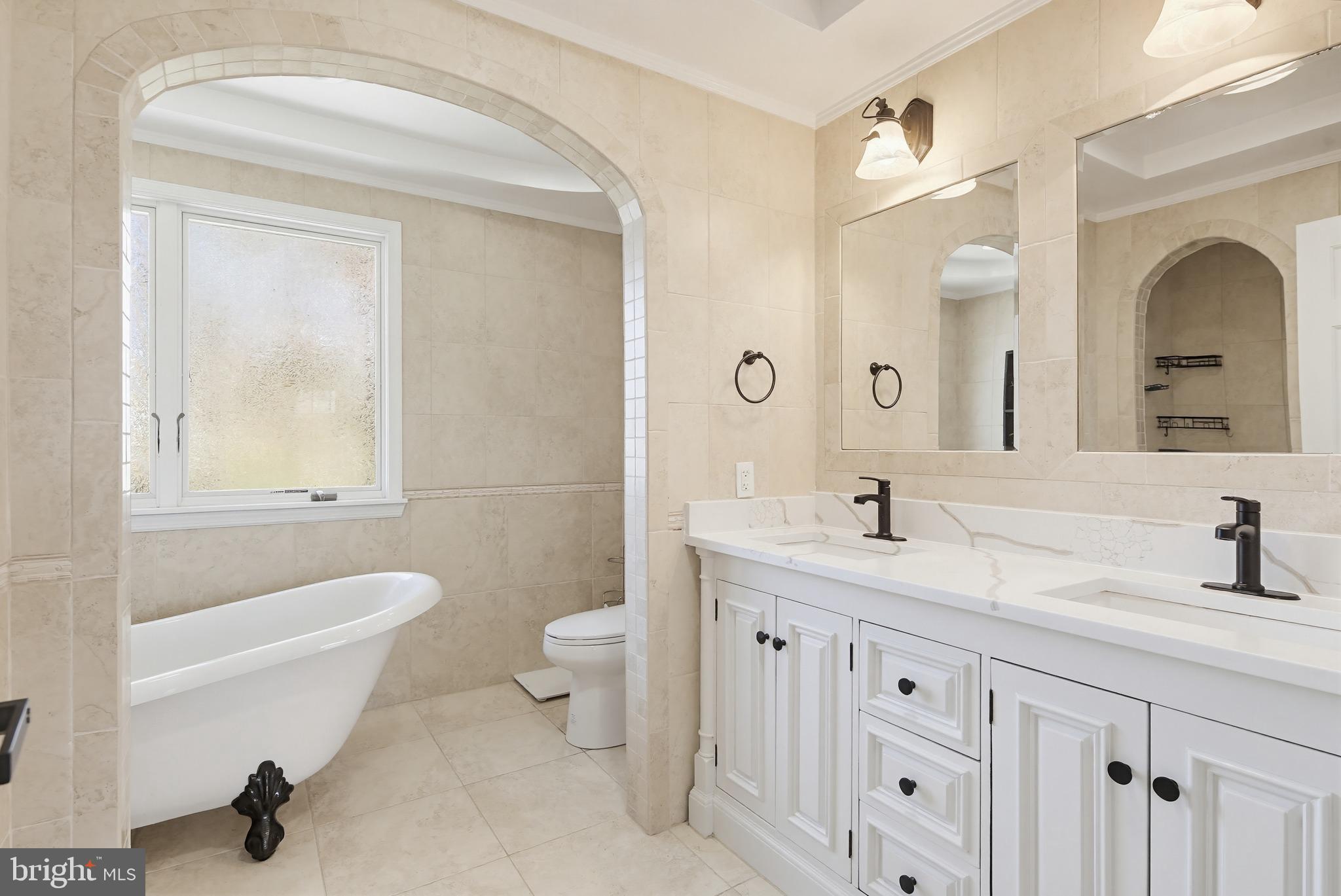 SHERLOCK HOLMES ESTATES - Residential