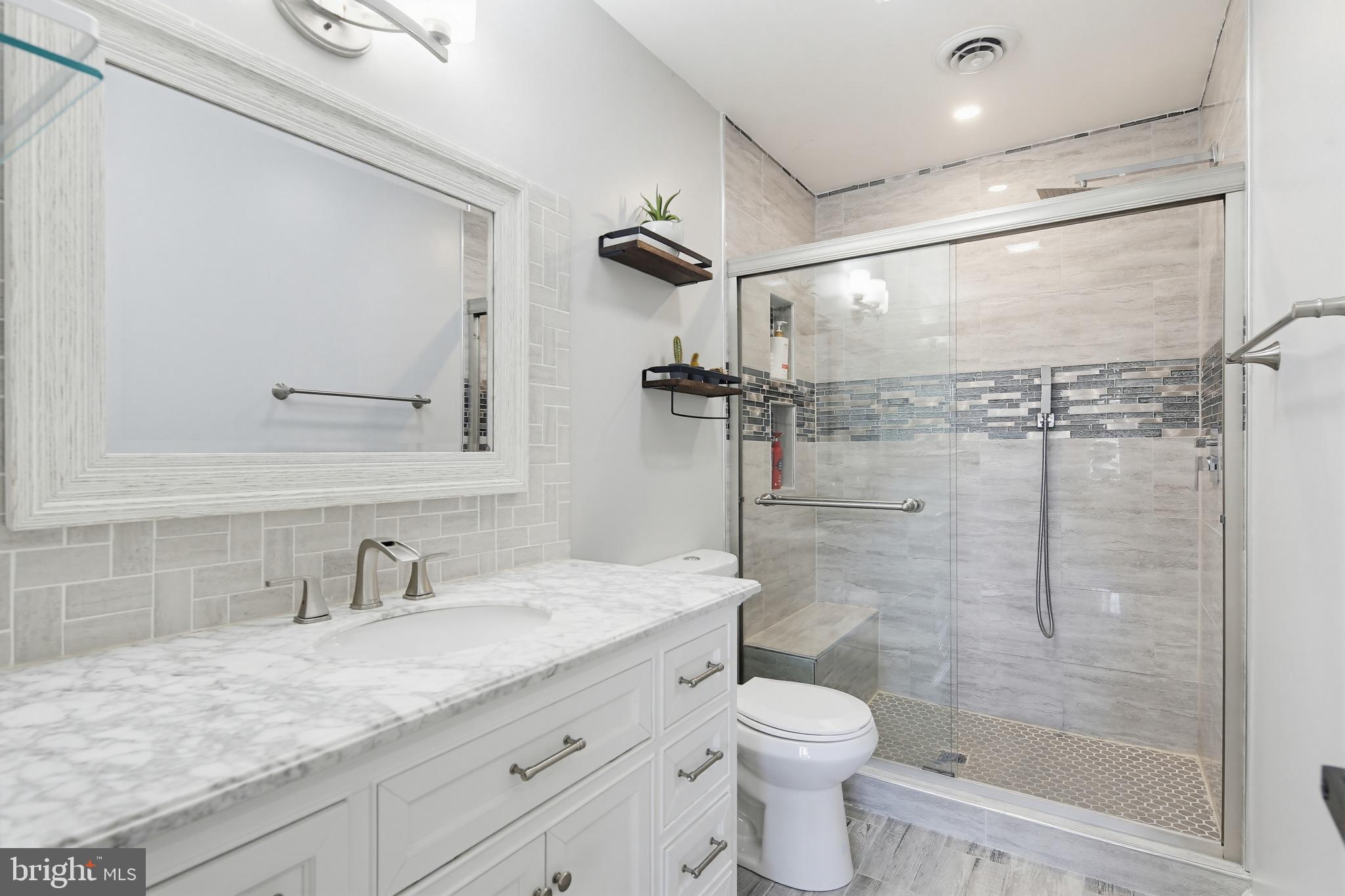 SHERLOCK HOLMES ESTATES - Residential