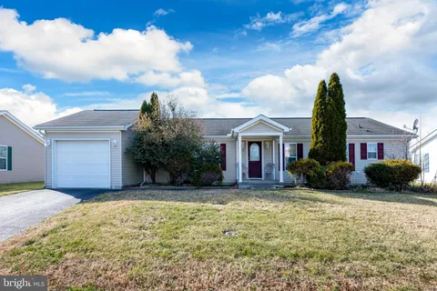 135 Maureen Place Unit 135, Dover, DE MLS: DEKT2044030