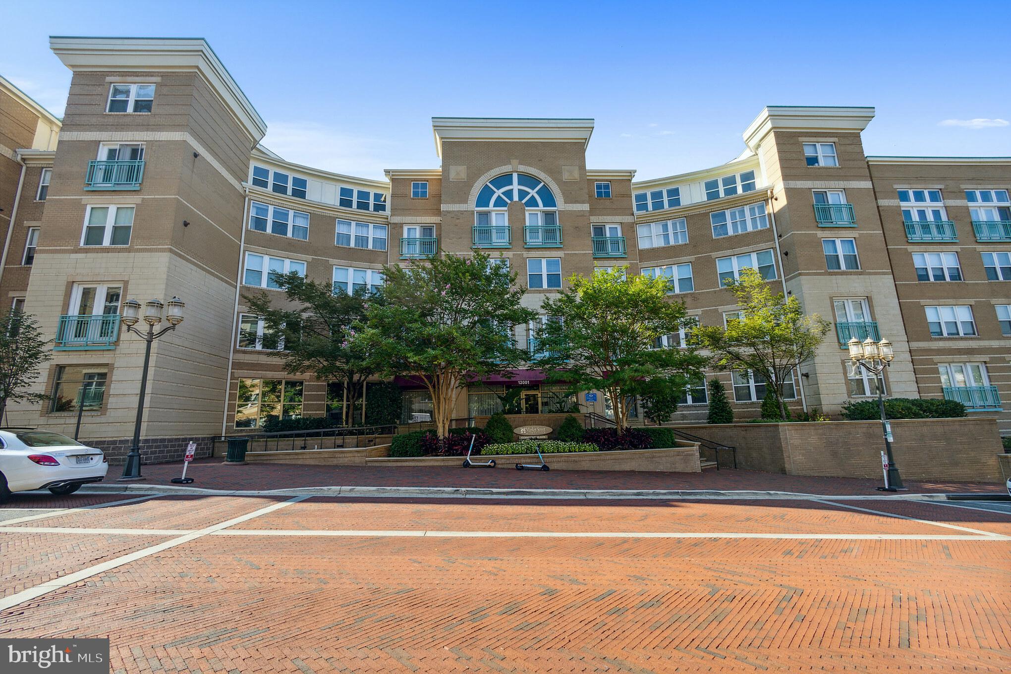 Beautifully updated 1BR/1BA condo located in the heart of Reston Town Center. This bright and open unit features hardwood floors in the living and dining areas, a built-in computer station, and a modern kitchen with stainless steel appliances. The spacious bedroom includes a walk-in closet plus an additional closet for extra storage. Enjoy the comfort of ceiling fans in both the living room and bedroom, an updated bathroom, in-unit washer and dryer, and a brand-new HVAC system.
Residents enjoy access to top-notch building amenities, including a community room, fitness center, outdoor swimming pool, and business center. Ideally situated near public transportation, including the Wiehle-Reston East and Reston Town Center Metro stations, with shopping, dining, and entertainment just steps away.