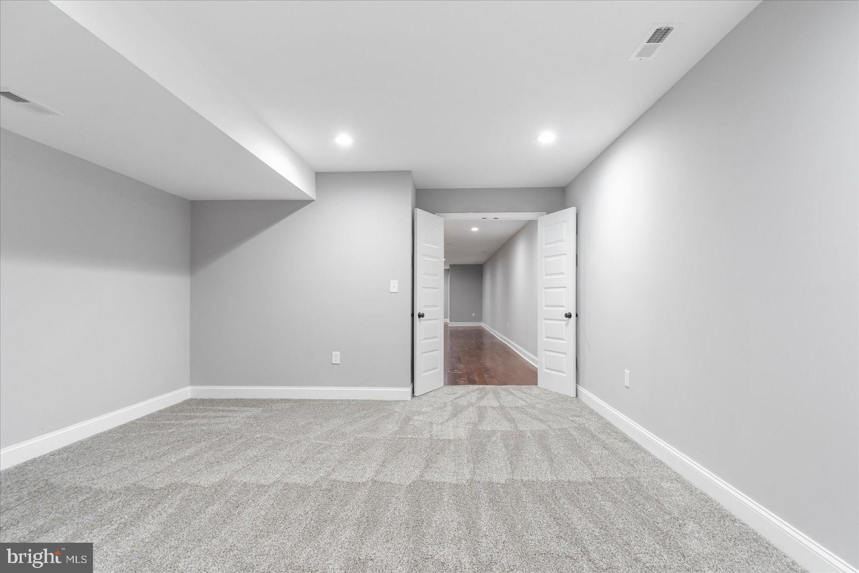 SOUTH CARROLL ESTATES - Residential