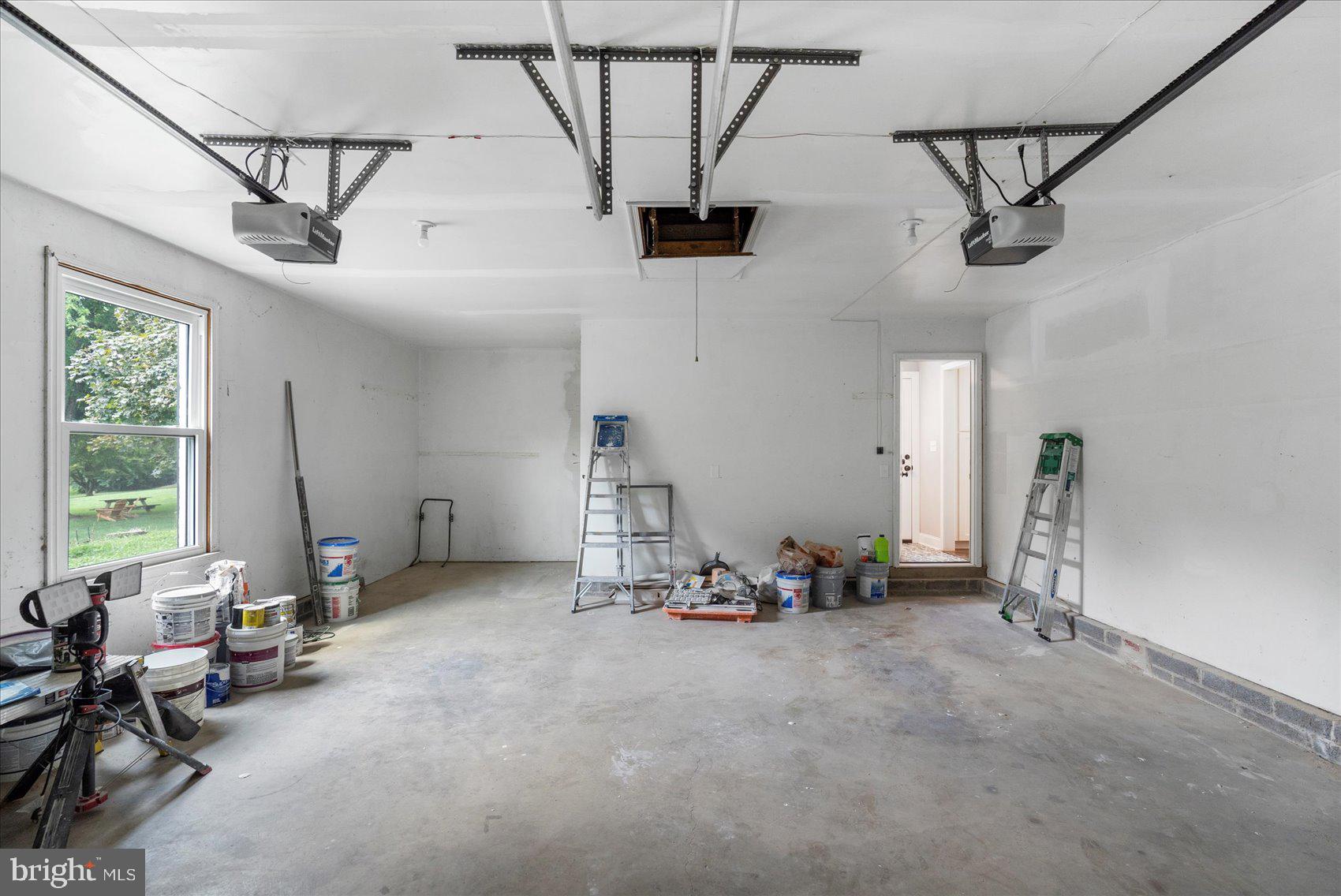 SOUTH CARROLL ESTATES - Residential