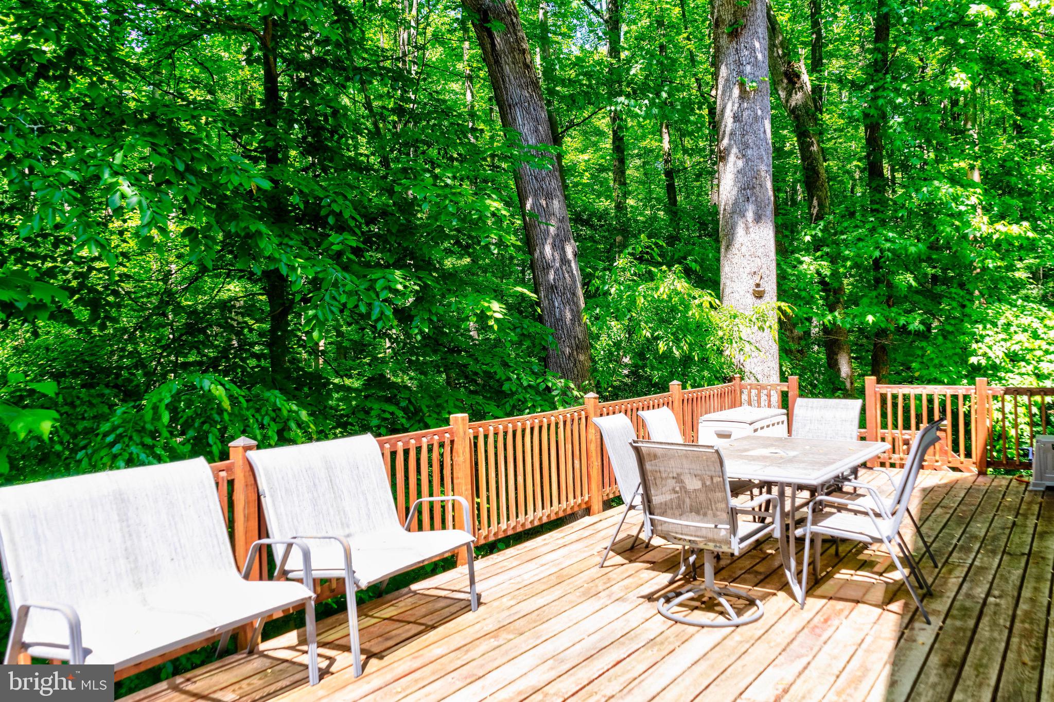 PRESIDENTIAL LAKES - Residential