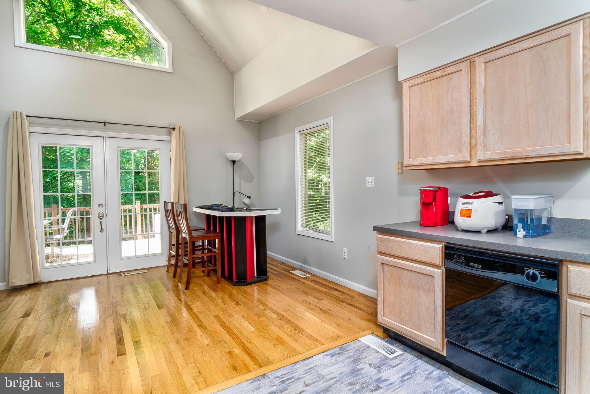 PRESIDENTIAL LAKES - Residential