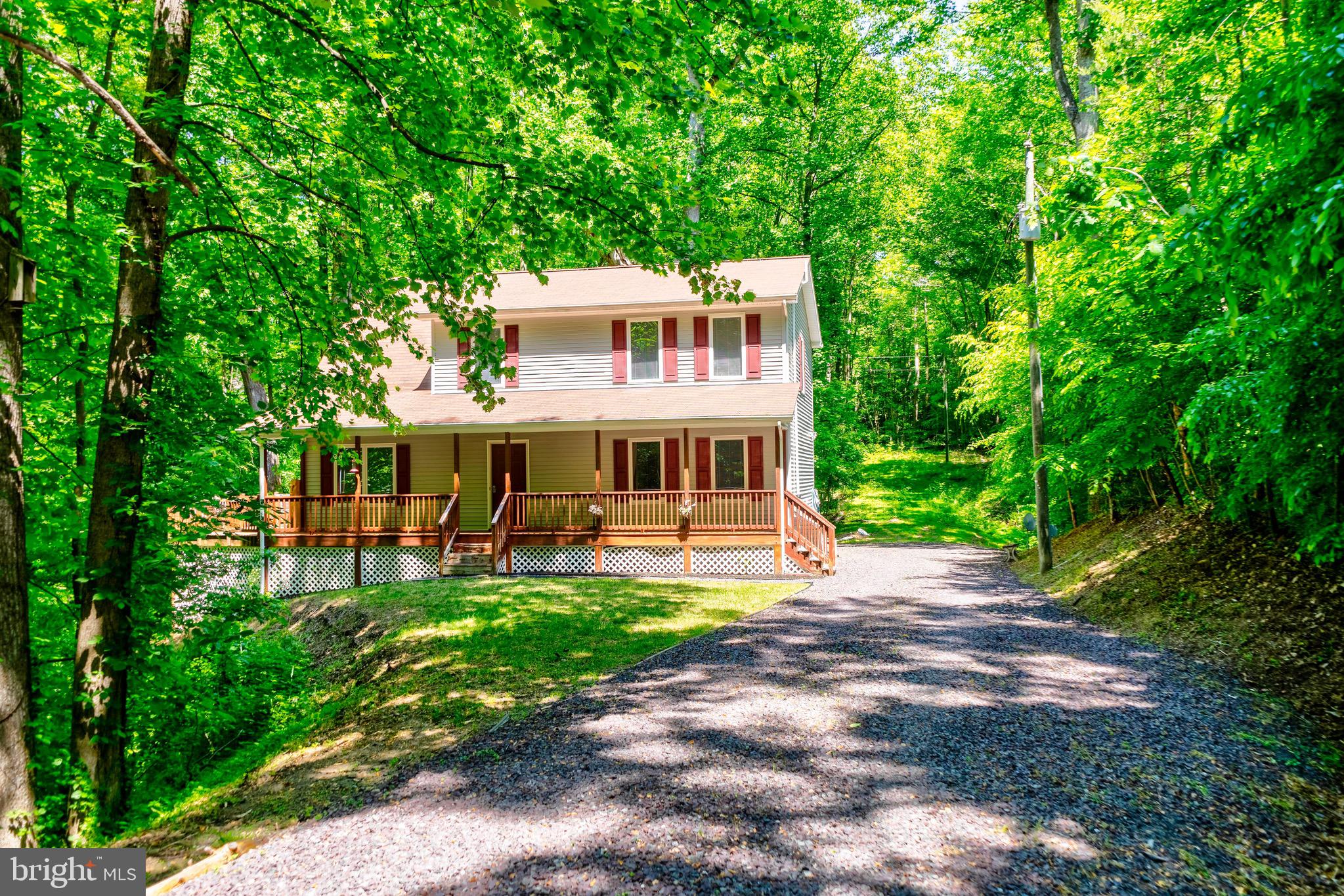 PRESIDENTIAL LAKES - Residential