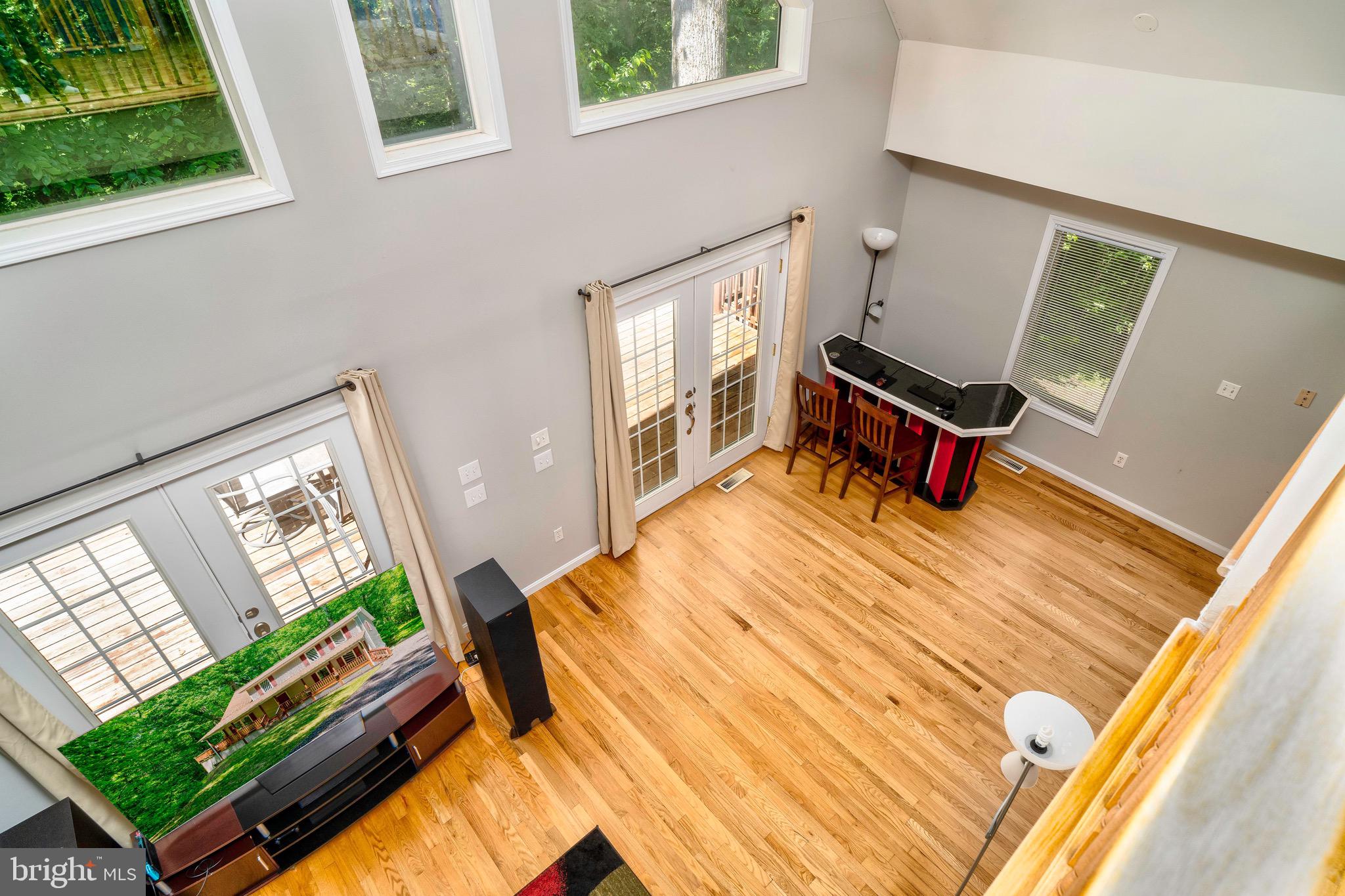 PRESIDENTIAL LAKES - Residential