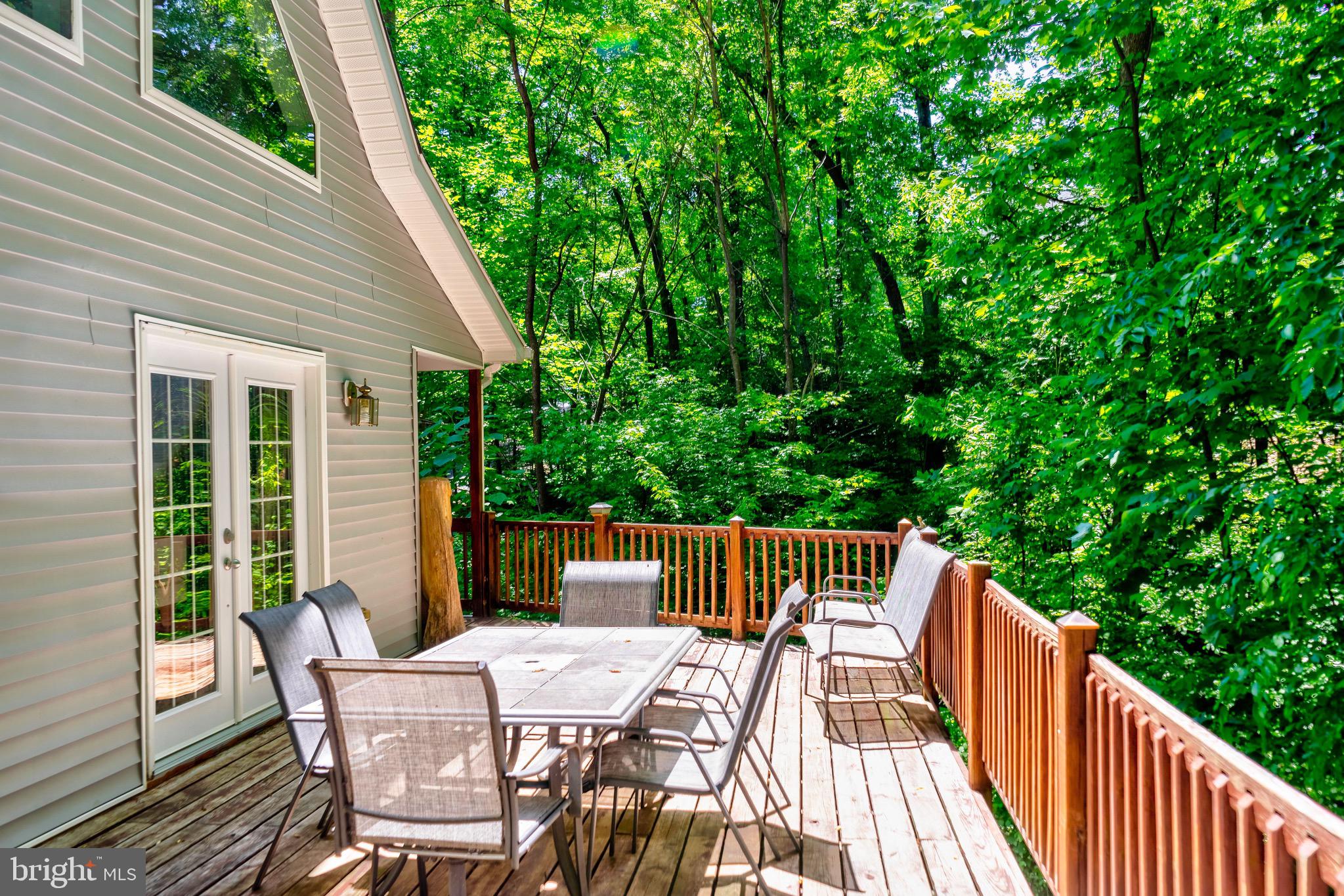 PRESIDENTIAL LAKES - Residential