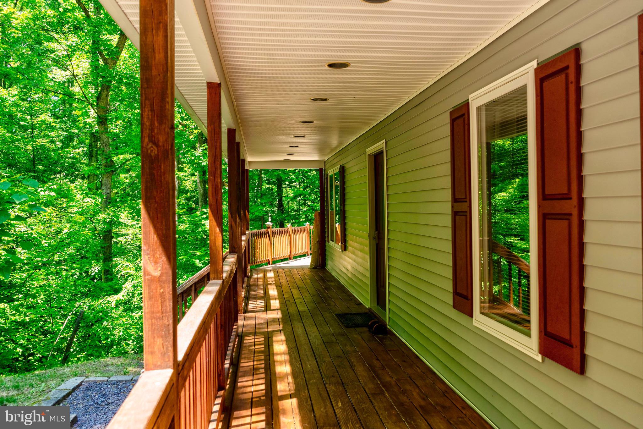 PRESIDENTIAL LAKES - Residential